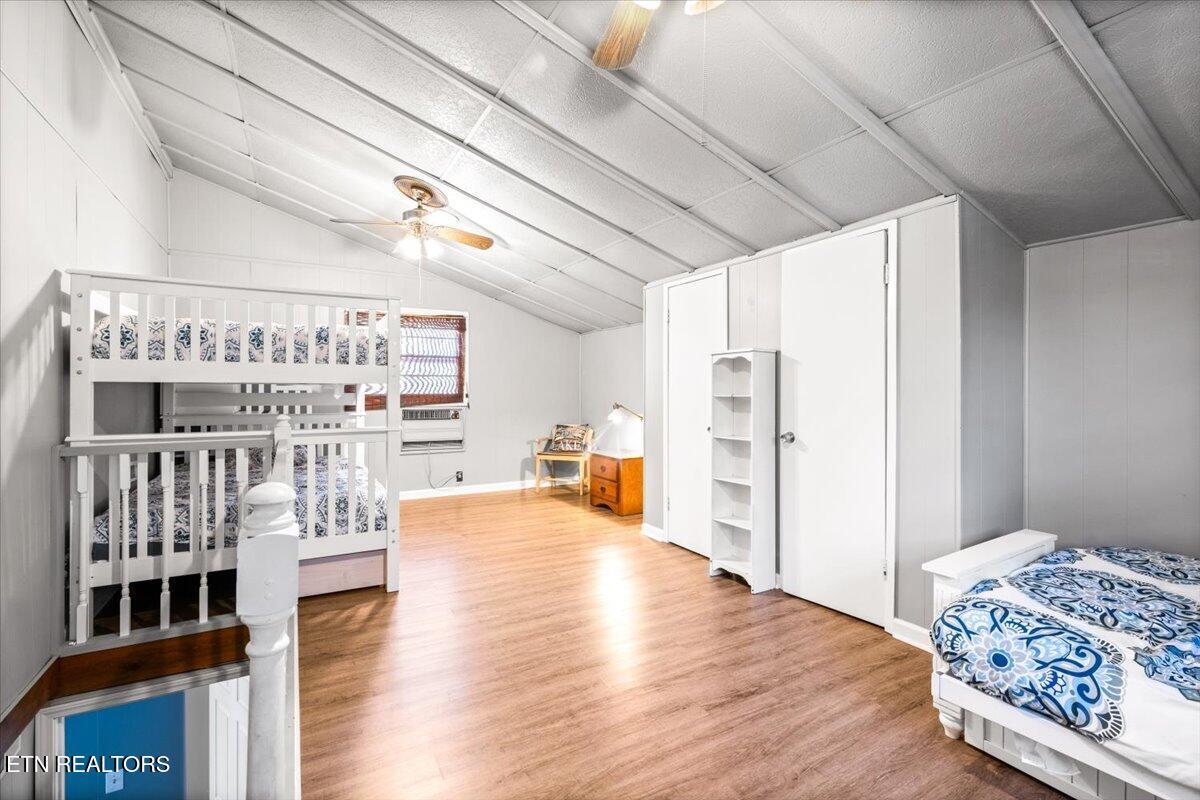 728 Indian River Boat Dock Rd, Jacksboro, TN - Norris Lake Real Estate - Image# 14