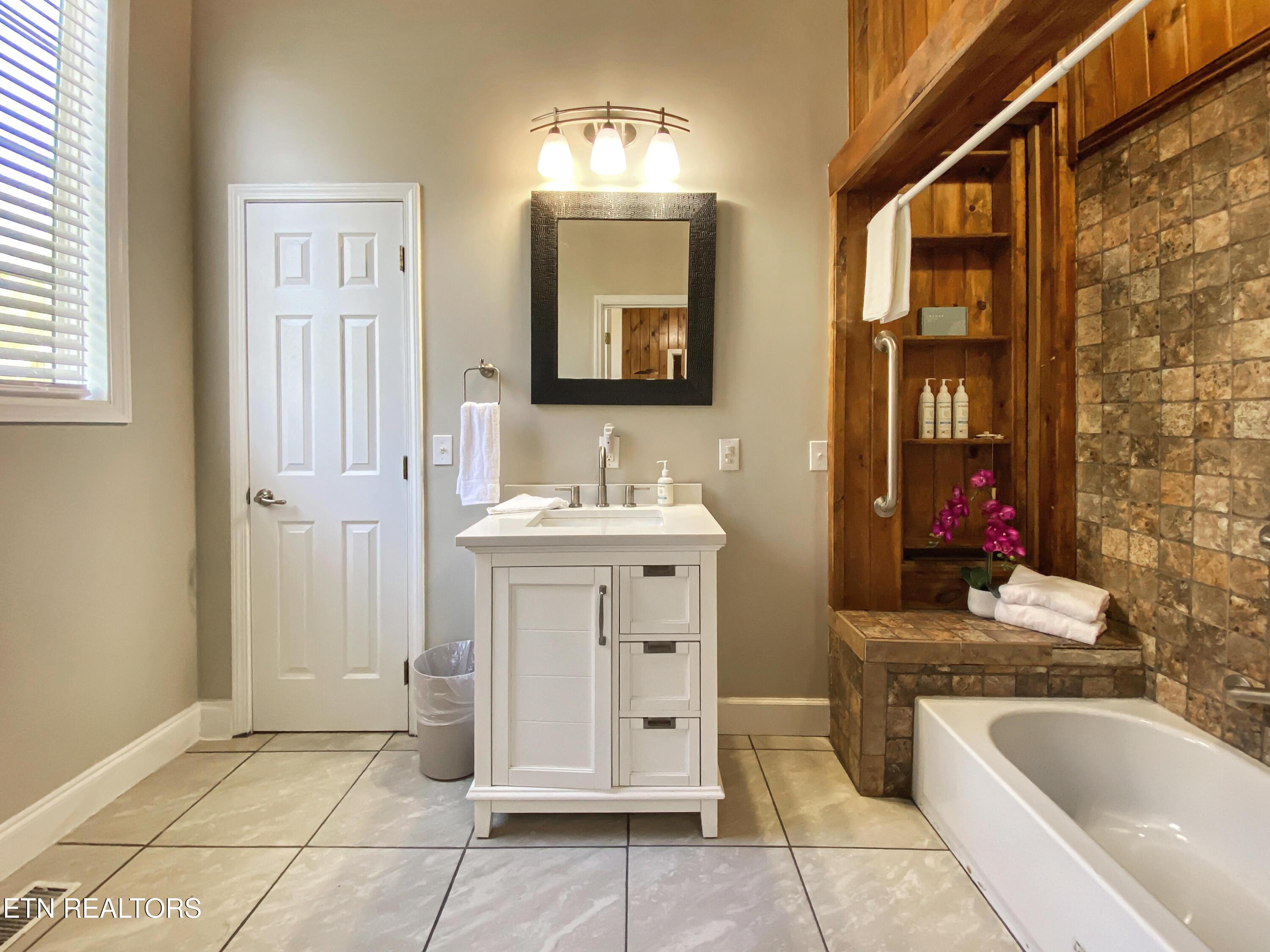 Norris Lake Real Estate - Image# 18