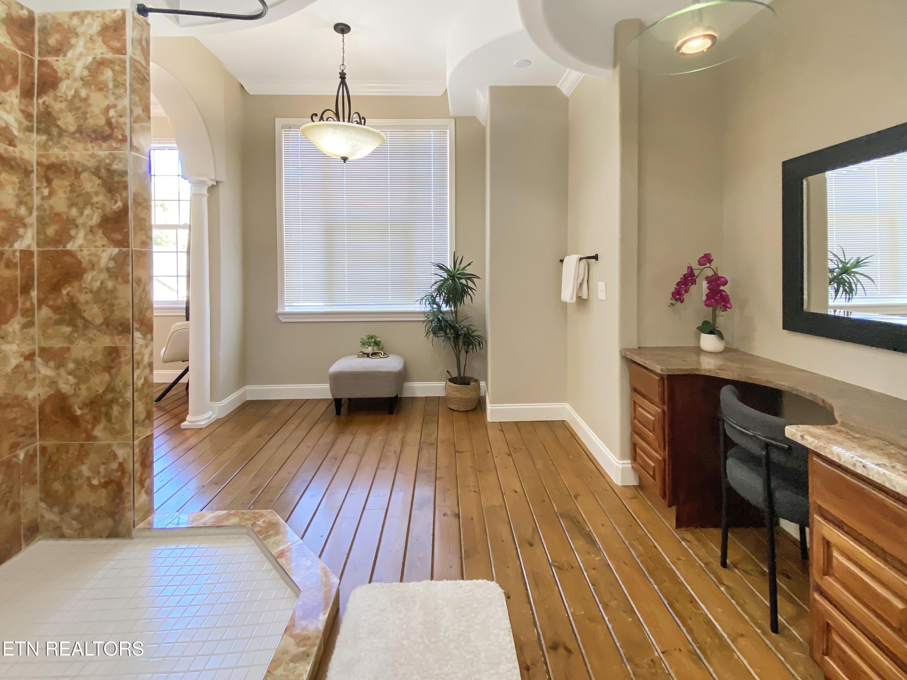 Norris Lake Real Estate - Image# 41