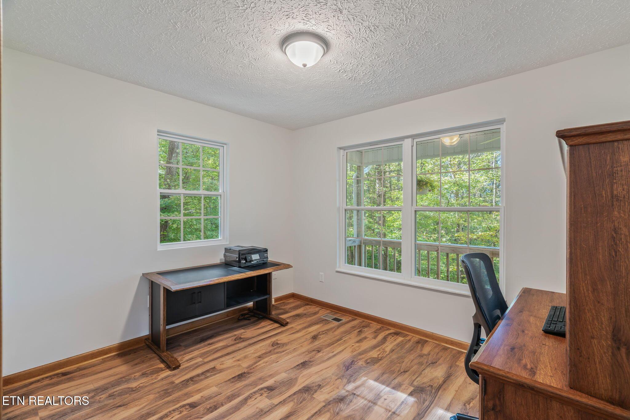 Norris Lake Real Estate - Image# 32