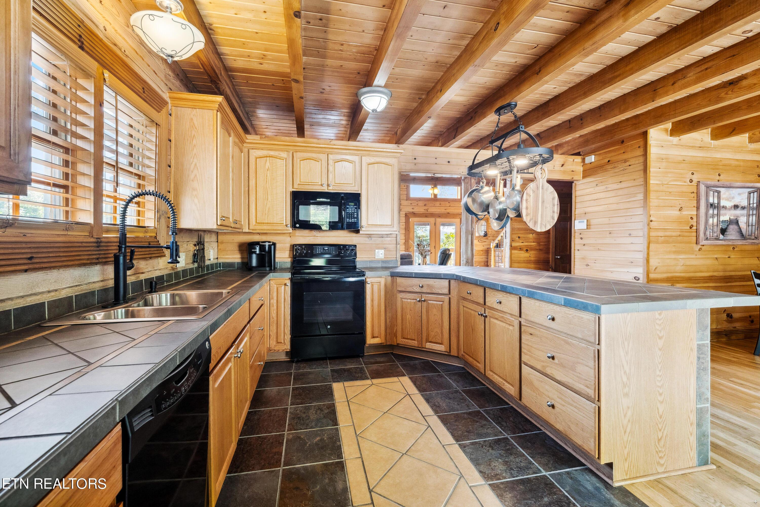 881 Lakeview Drive, Sharps Chapel, TN - Norris Lake Real Estate - Image# 11