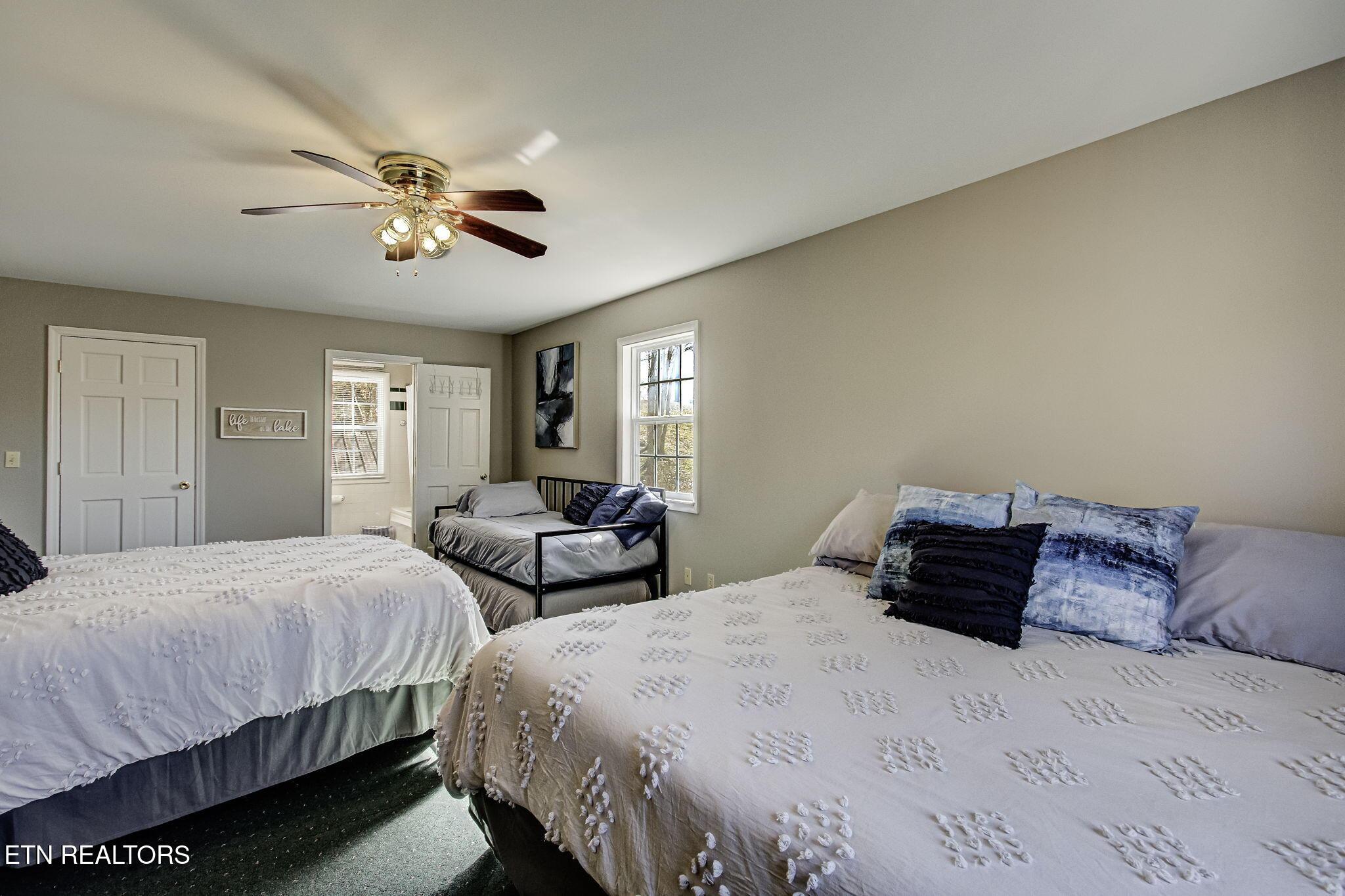 1447 Cove Pointe Rd, Lafollette, TN - Norris Lake Real Estate - Image# 29