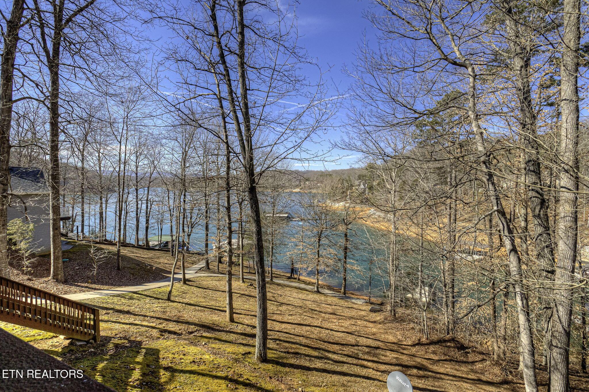 1447 Cove Pointe Rd, Lafollette, TN - Norris Lake Real Estate - Image# 12