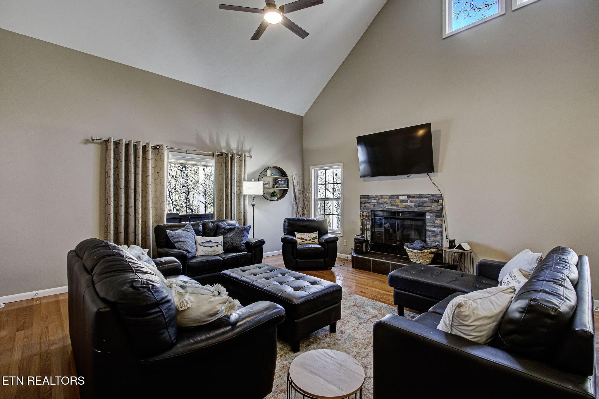 1447 Cove Pointe Rd, Lafollette, TN - Norris Lake Real Estate - Image# 18