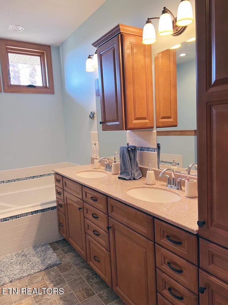 255 Sunset View, Sharps Chapel, TN - Norris Lake Real Estate - Image# 34