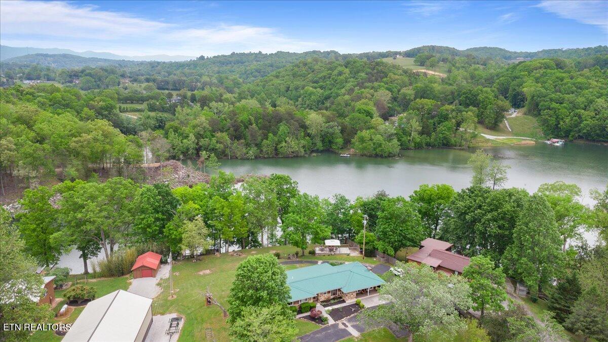 446 Oak Run Rd, Lafollette, TN - Norris Lake Real Estate - Image# 4