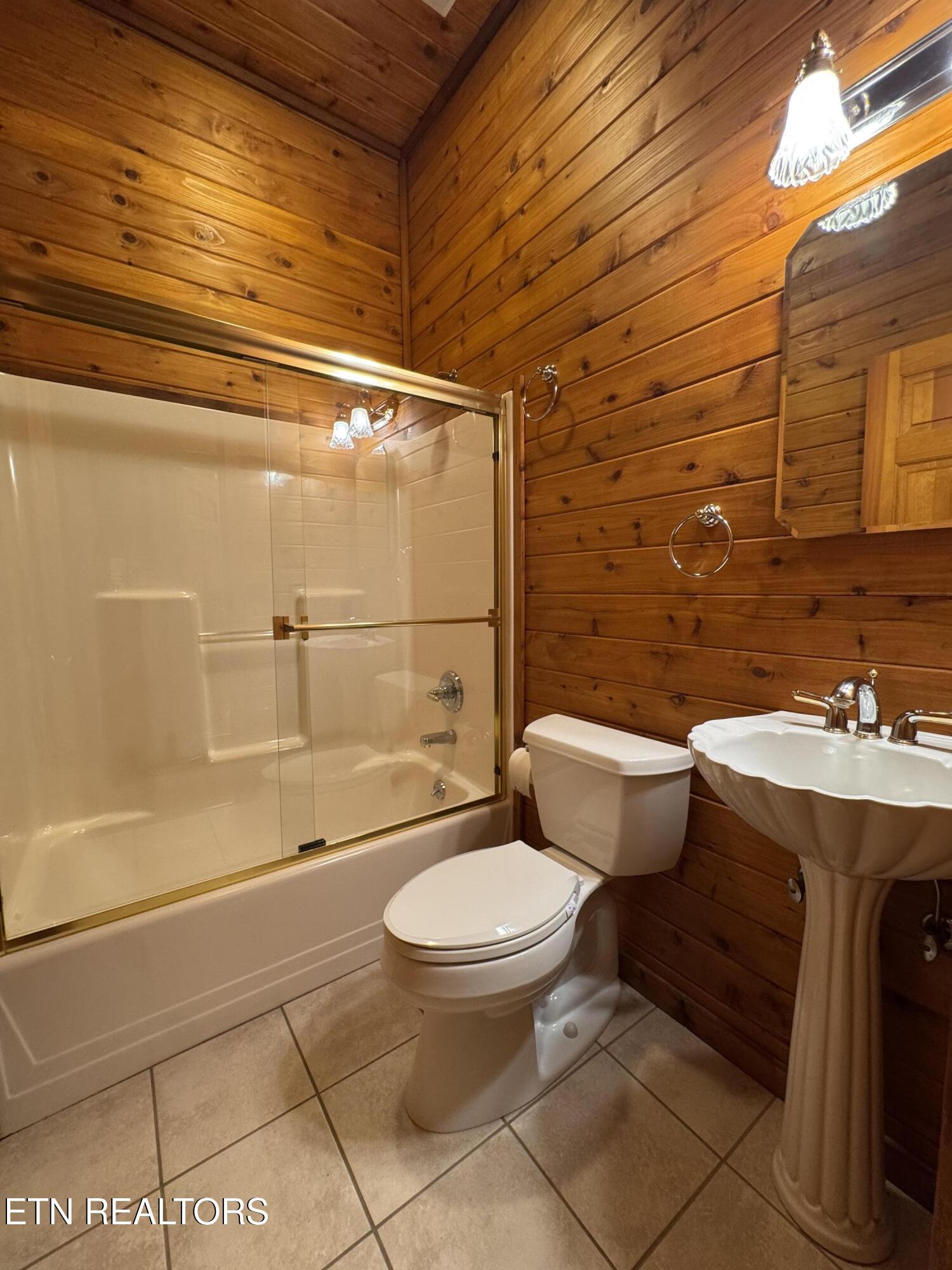 1186 Deerfield Way, Lafollette, TN - Norris Lake Real Estate - Image# 54