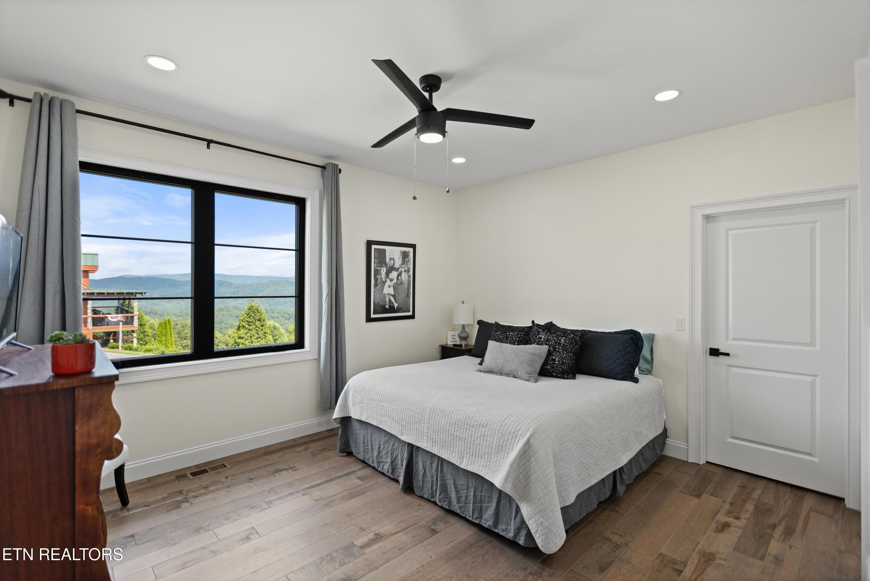 888 Smokey Quartz Blvd Blvd, New Tazewell, TN - Norris Lake Real Estate - Image# 54