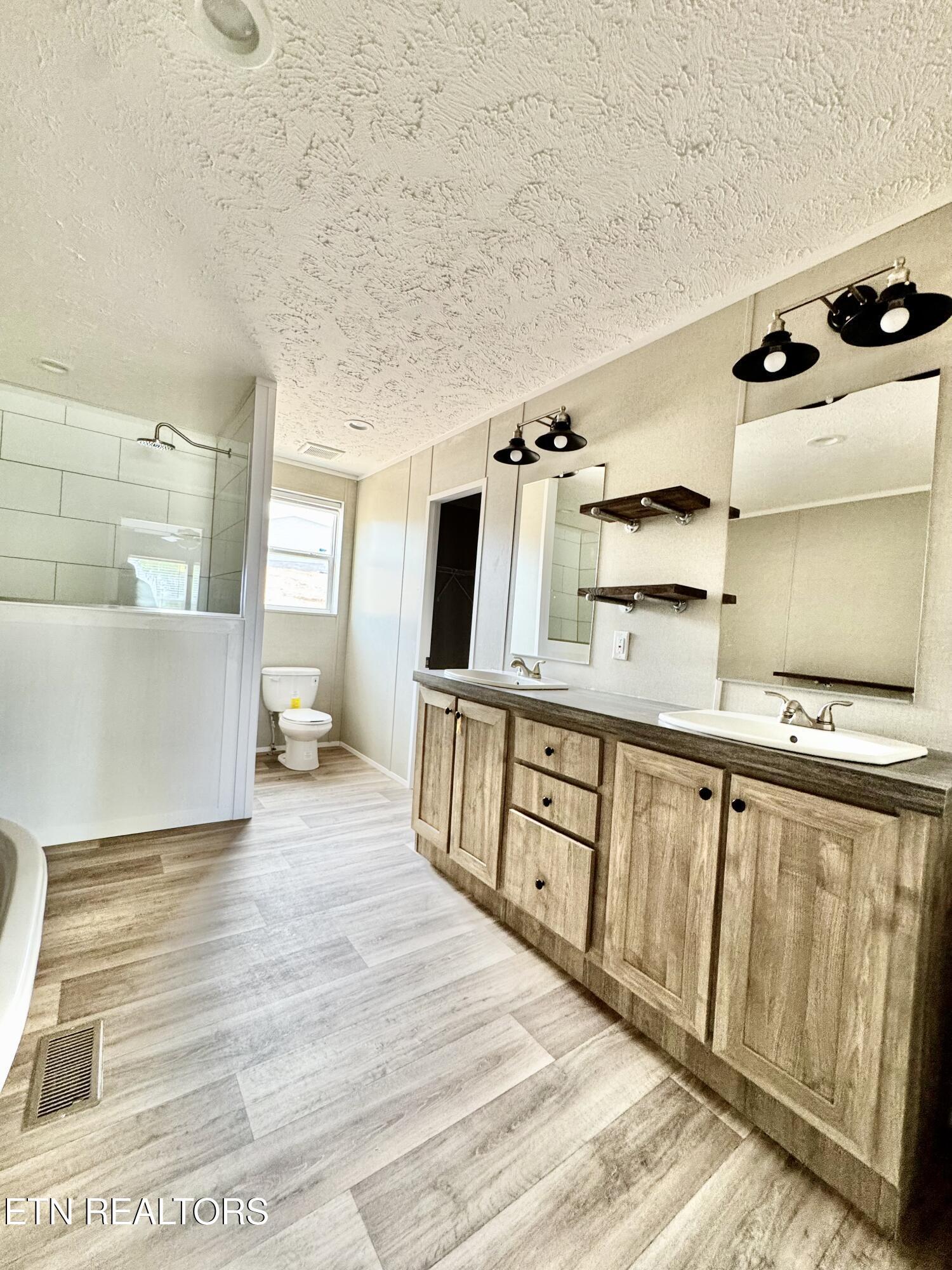 320 Perkey Way, New Tazewell, TN - Norris Lake Real Estate - Image# 9