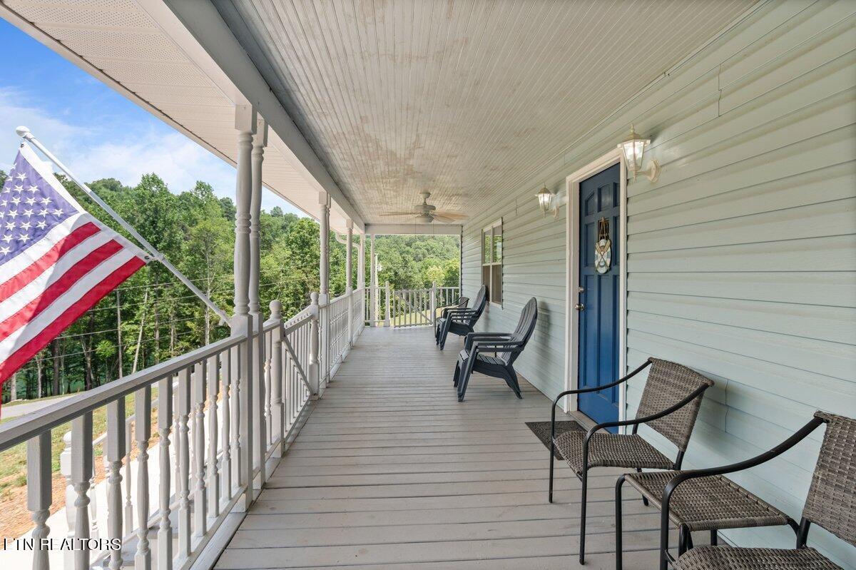 2270 Cove Pointe Rd, Lafollette, TN - Norris Lake Real Estate - Image# 5