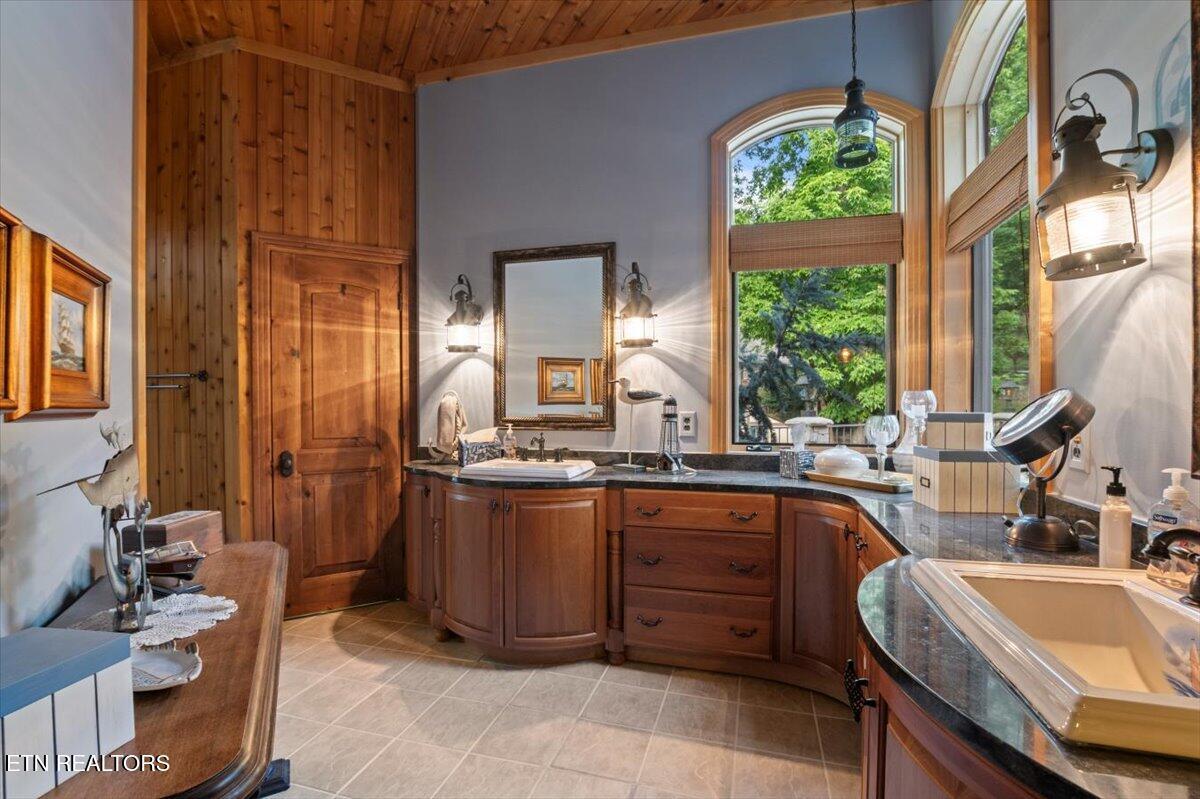 311 Deerwood Lane, Lafollette, TN - Norris Lake Real Estate - Image# 19