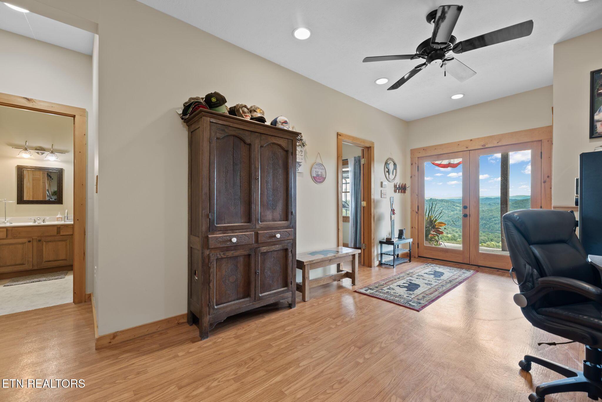 Norris Lake Real Estate - Image# 32