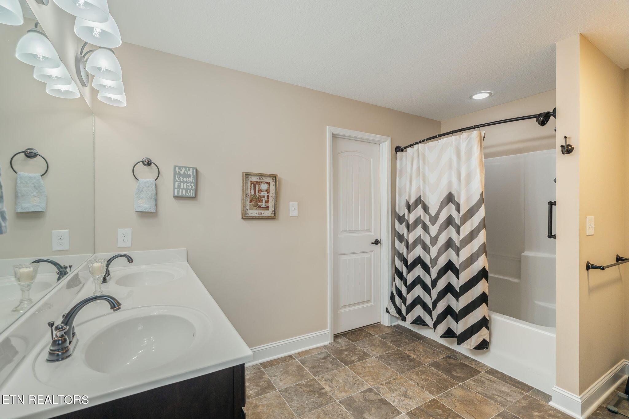 Norris Lake Real Estate - Image# 17