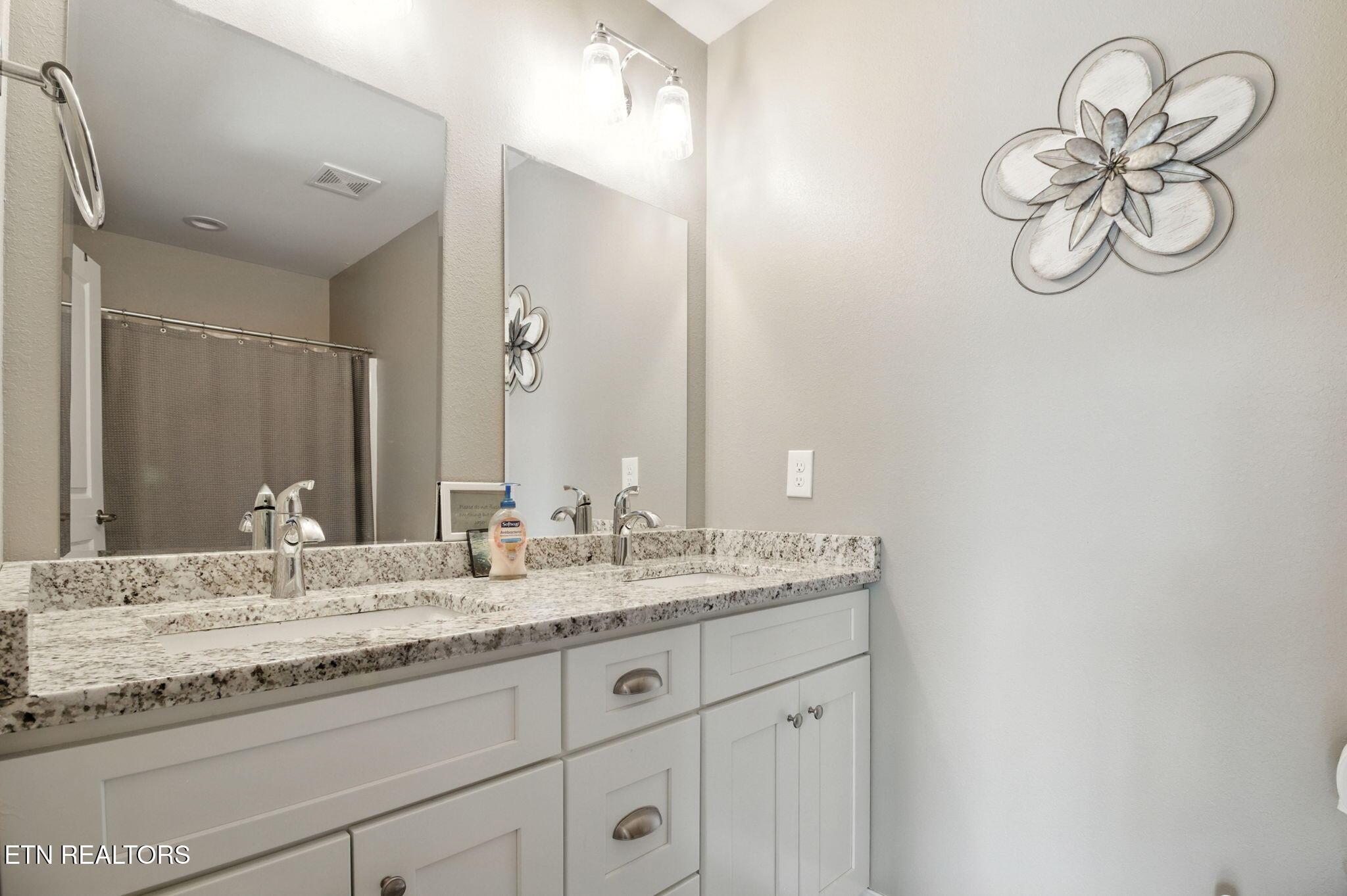 Norris Lake Real Estate - Image# 24