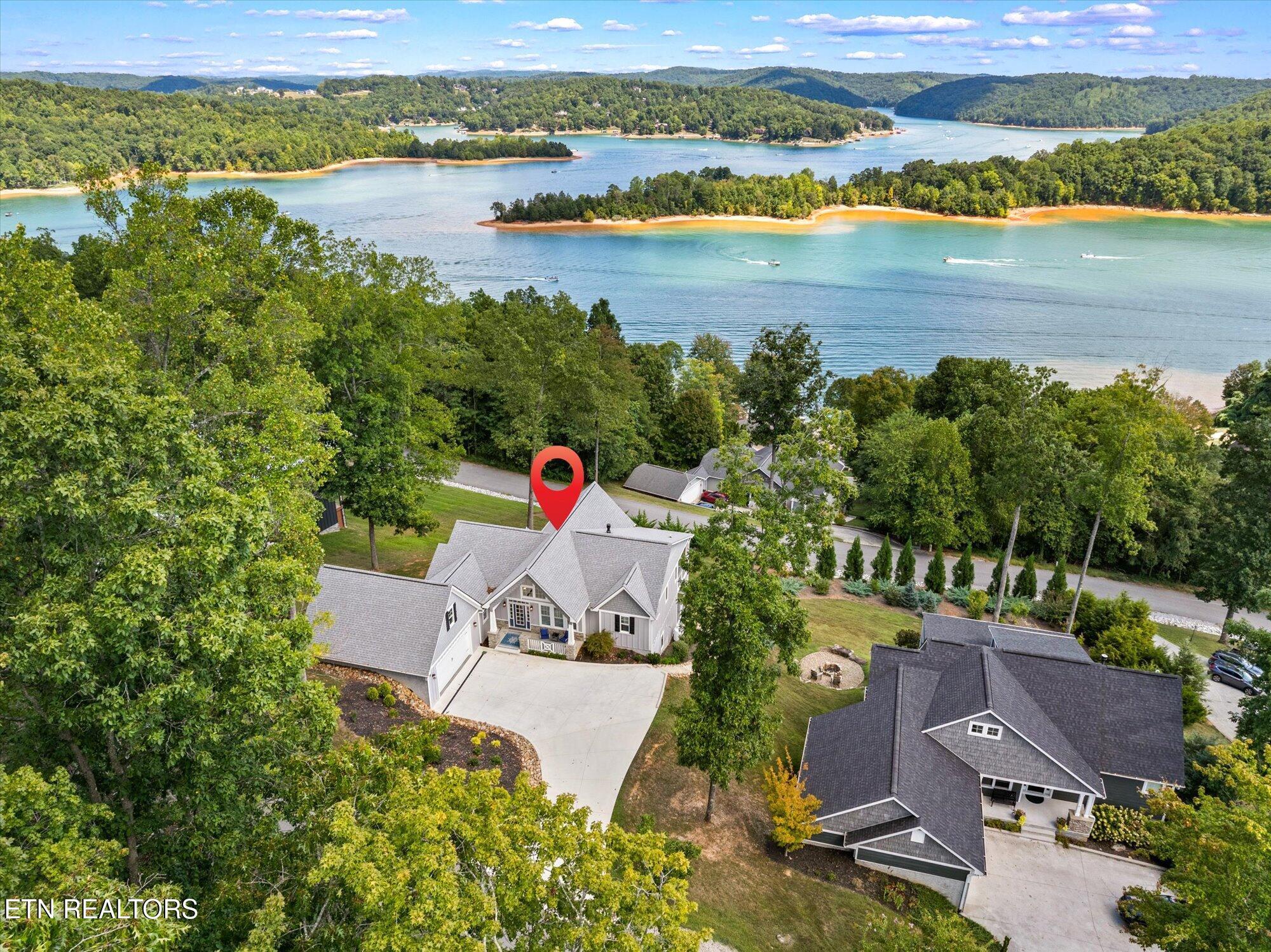 156 Smokeys Point, Lafollette, TN - Norris Lake Real Estate - Image# 20