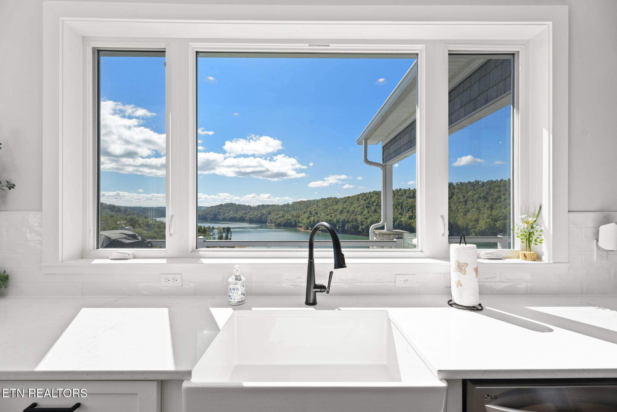 115 Pinnacle Lane, Lafollette, TN - Norris Lake Real Estate - Image# 19