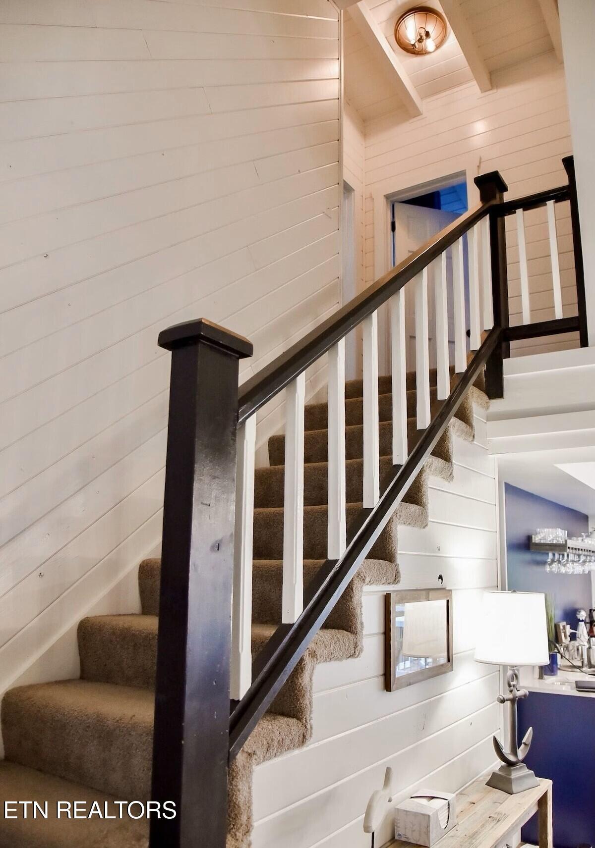 226 Deer Run Point, Lafollette, TN - Norris Lake Real Estate - Image# 16