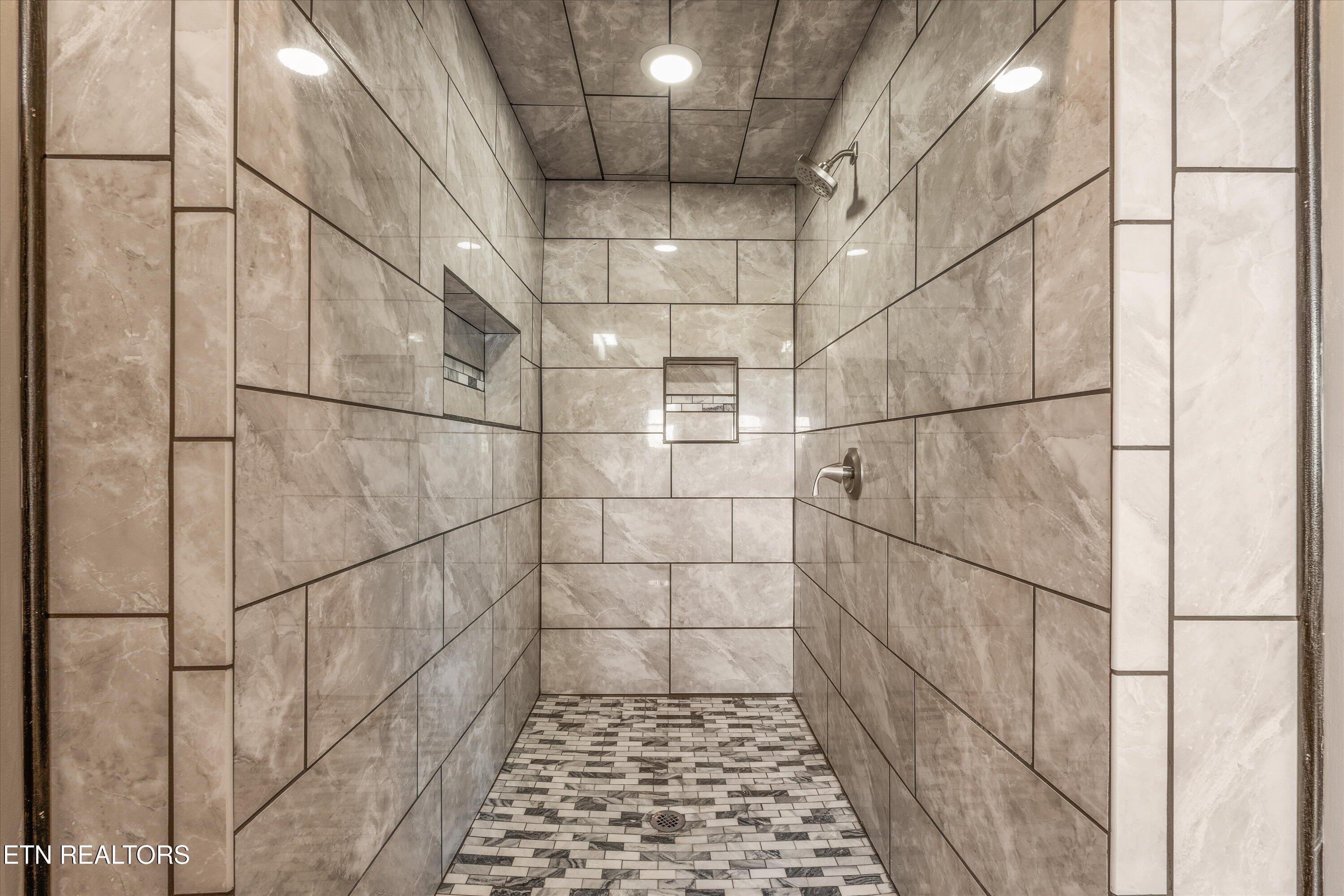Norris Lake Real Estate - Image# 27