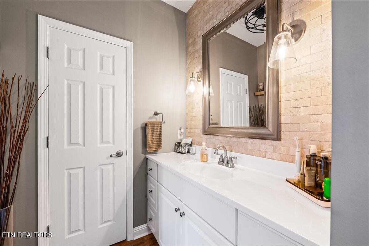Norris Lake Real Estate - Image# 37