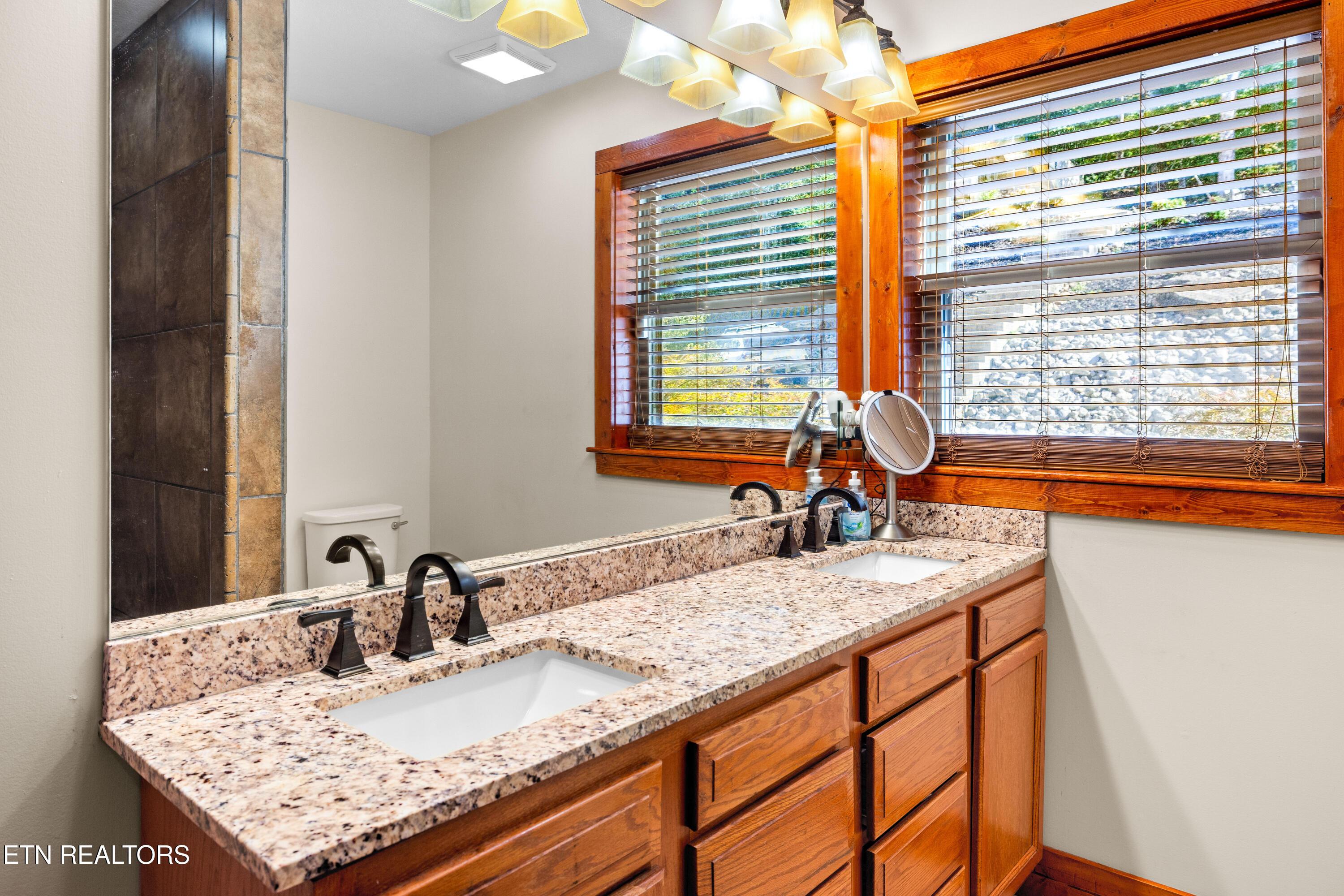 715 Landmark Rd, Jacksboro, TN - Norris Lake Real Estate - Image# 24