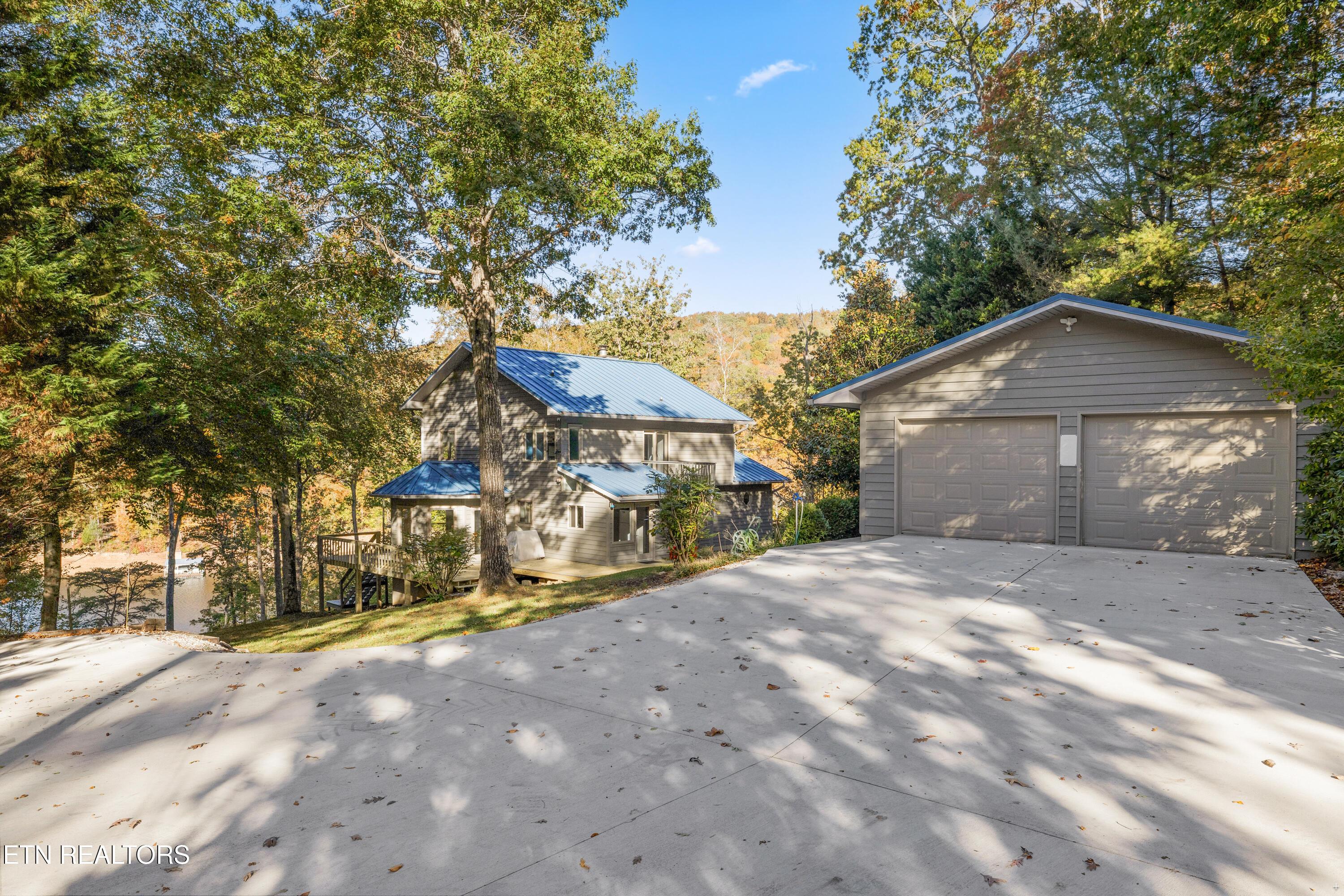 236 Norris Shores Ln., Sharps Chapel, TN
