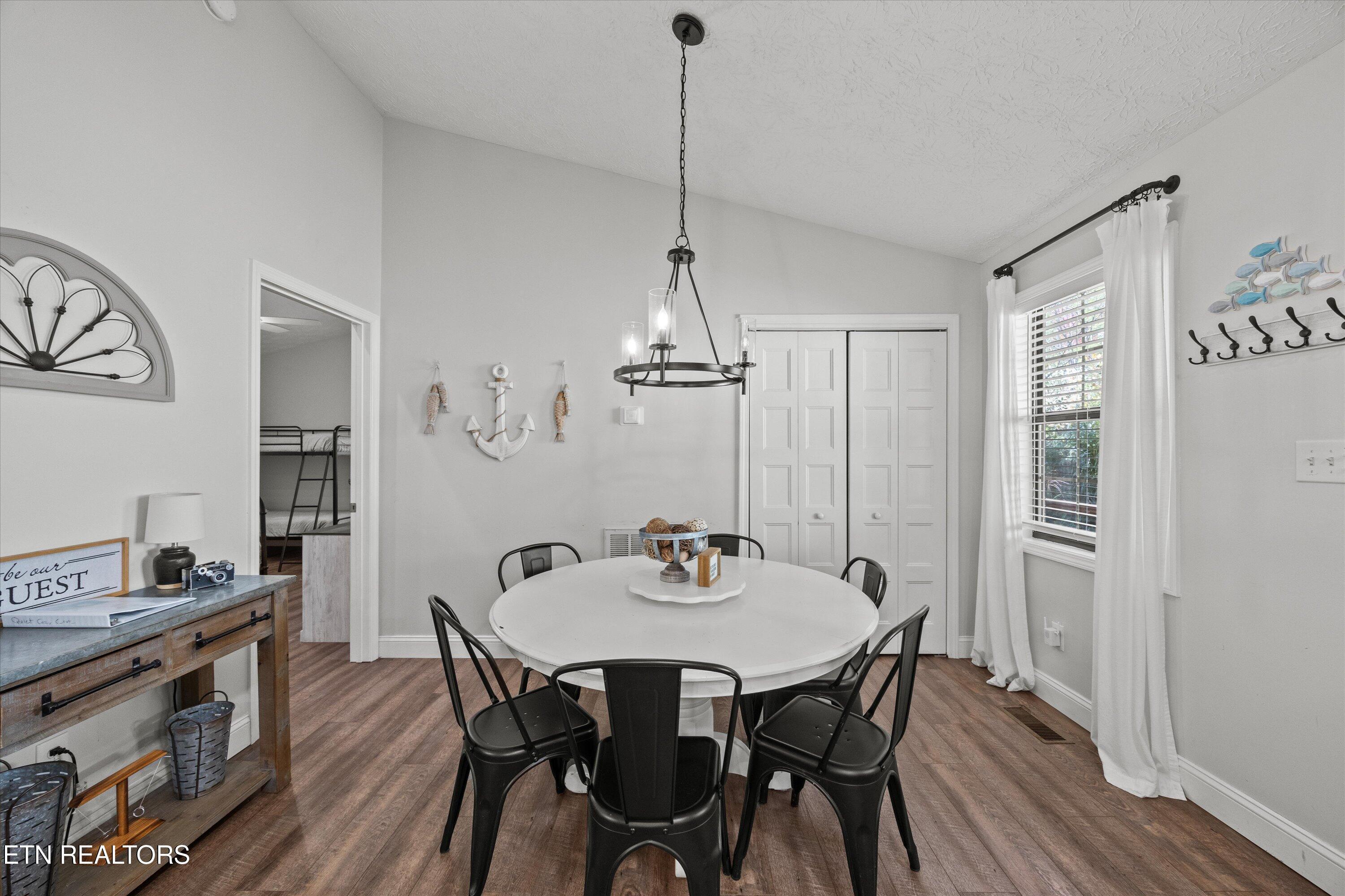 1305 Cove Pointe Rd, Lafollette, TN - Norris Lake Real Estate - Image# 10