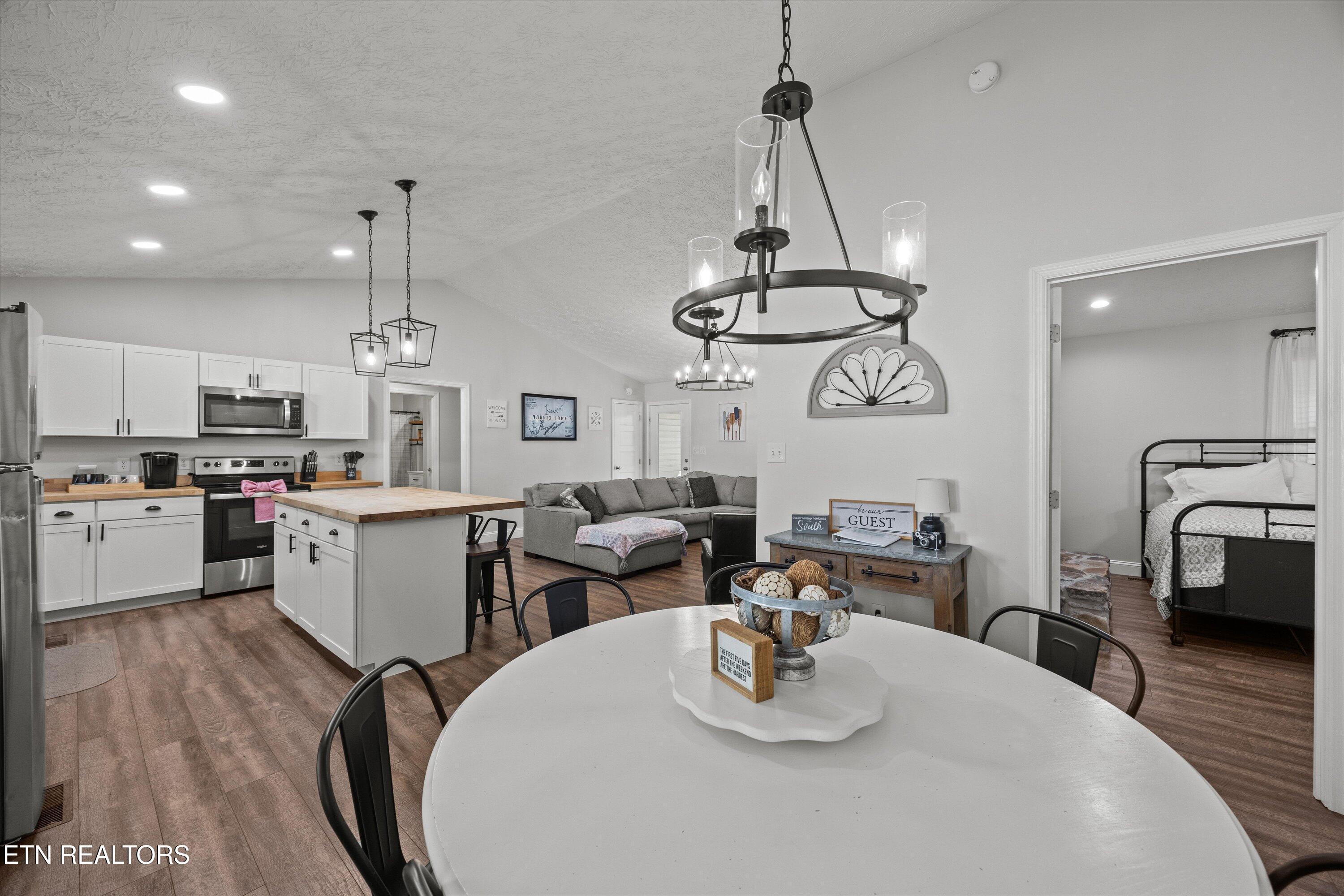 1305 Cove Pointe Rd, Lafollette, TN - Norris Lake Real Estate - Image# 11