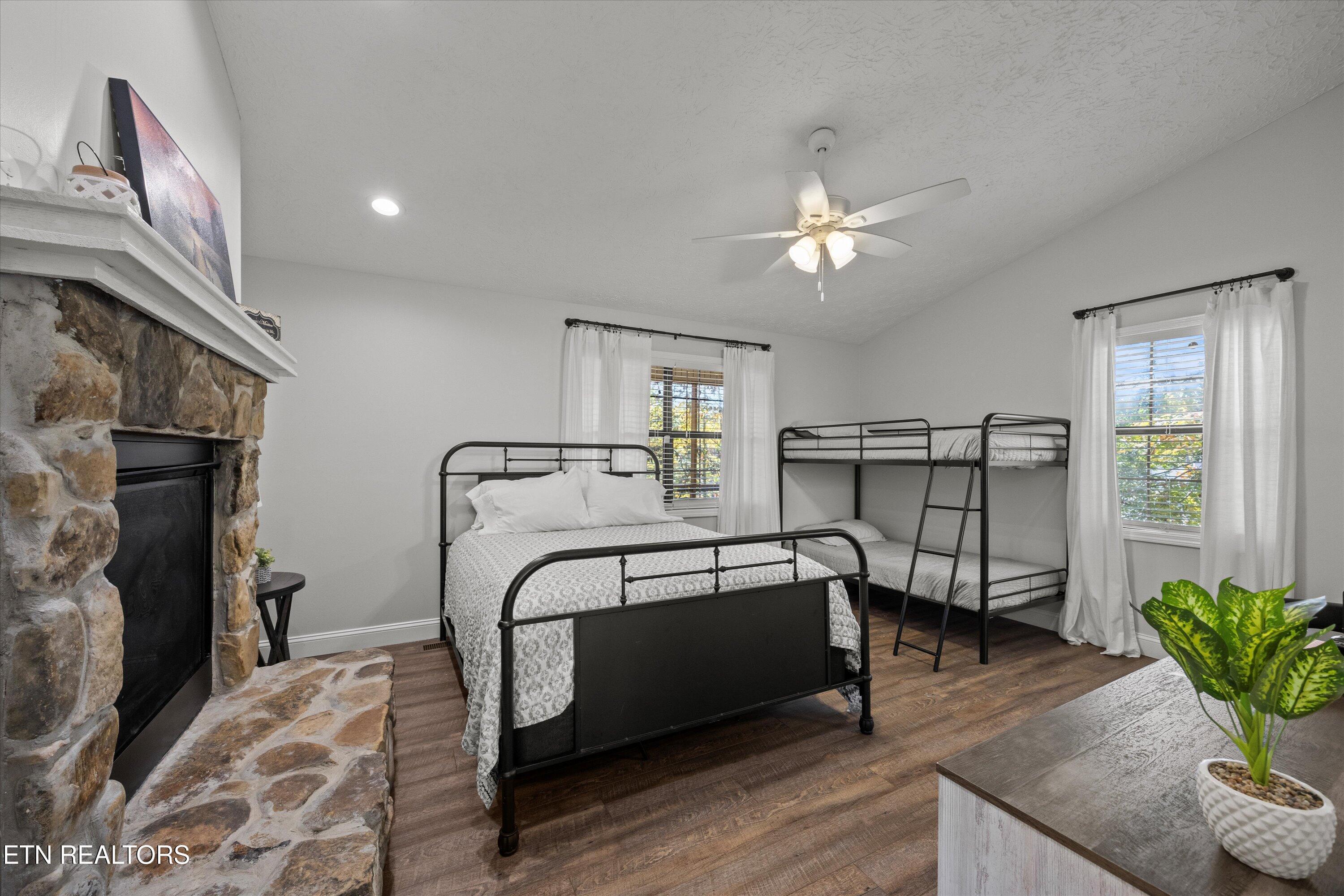 1305 Cove Pointe Rd, Lafollette, TN - Norris Lake Real Estate - Image# 12