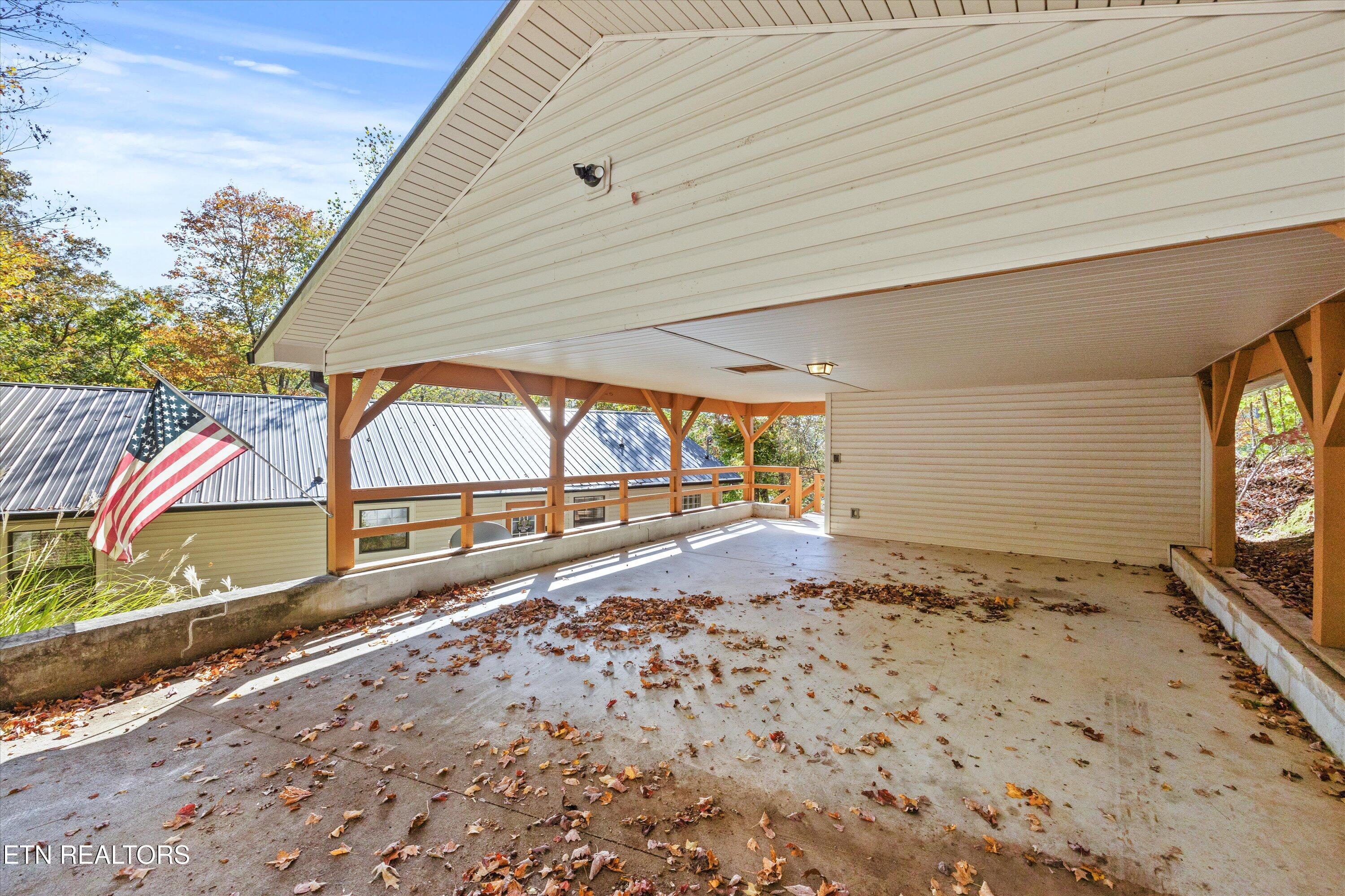 1305 Cove Pointe Rd, Lafollette, TN - Norris Lake Real Estate - Image# 36