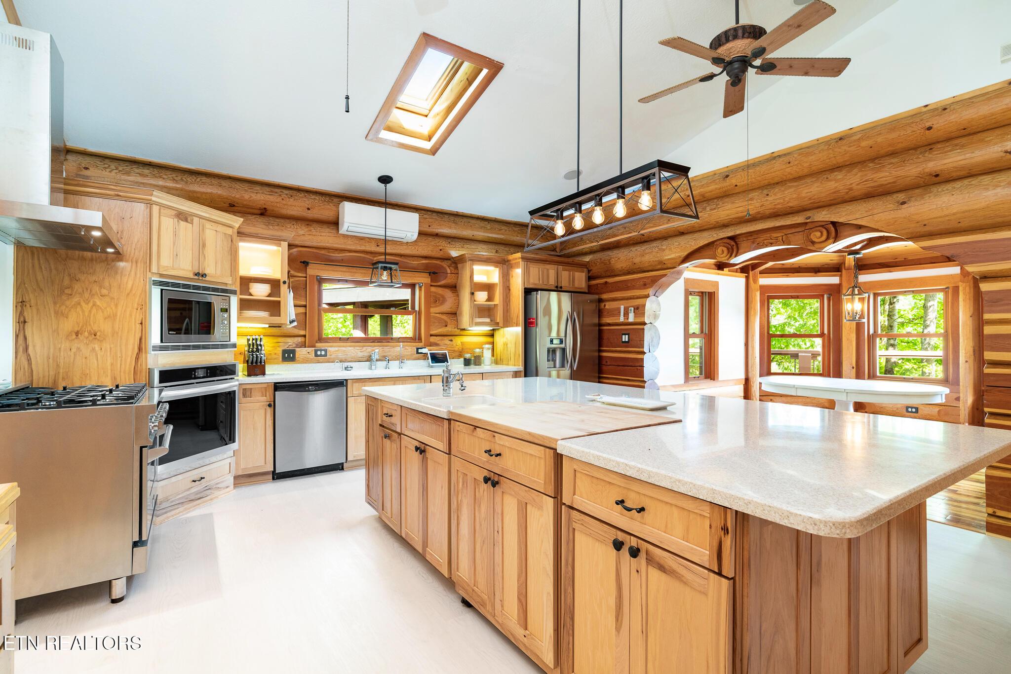 546 Bluff View Rd, New Tazewell, TN - Norris Lake Real Estate - Image# 12