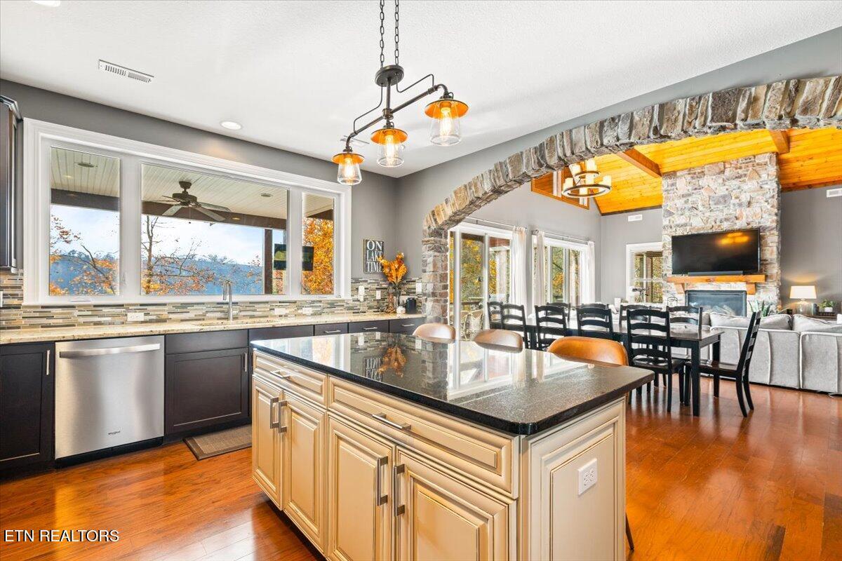 493 Bankwood Lane, Lafollette, TN - Norris Lake Real Estate - Image# 4