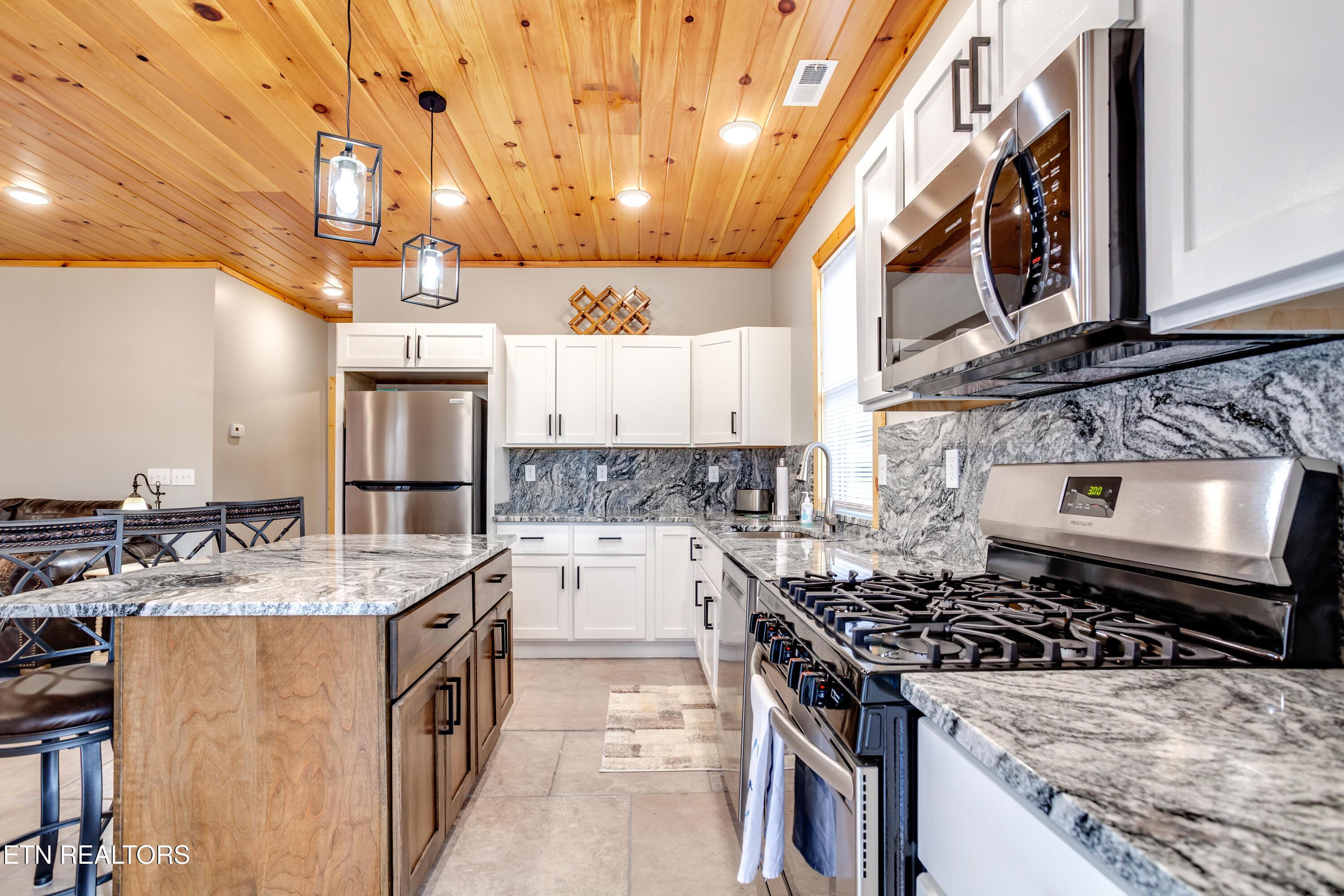 157 Helms Ferry Rd, Sharps Chapel, TN - Norris Lake Real Estate - Image# 17