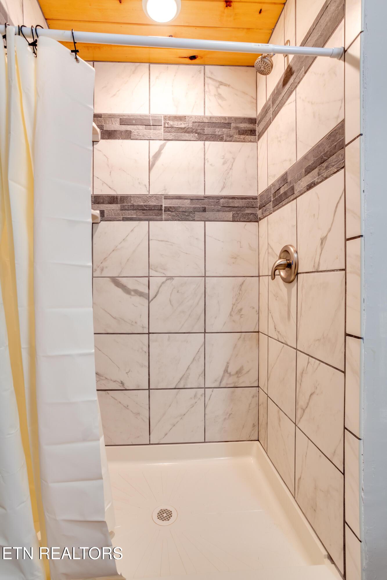 157 Helms Ferry Rd, Sharps Chapel, TN - Norris Lake Real Estate - Image# 32