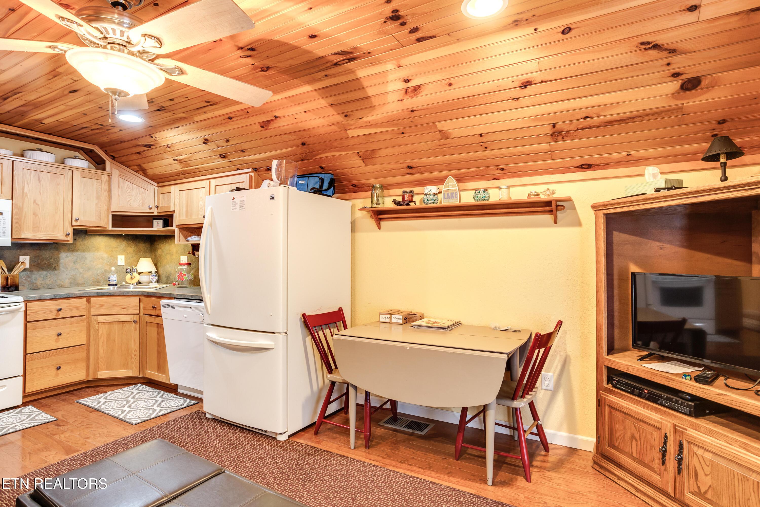 157 Helms Ferry Rd, Sharps Chapel, TN - Norris Lake Real Estate - Image# 48