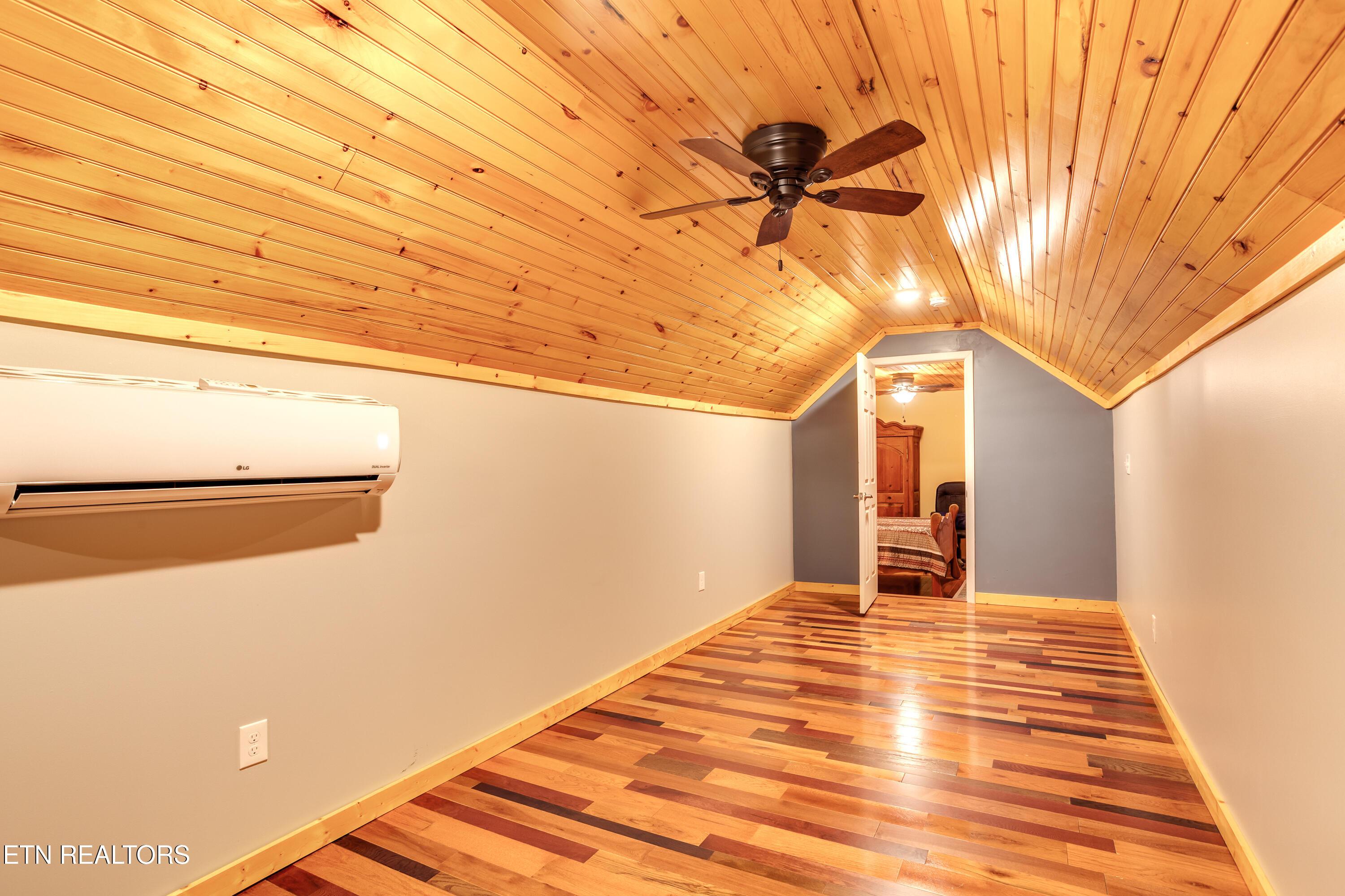 157 Helms Ferry Rd, Sharps Chapel, TN - Norris Lake Real Estate - Image# 57