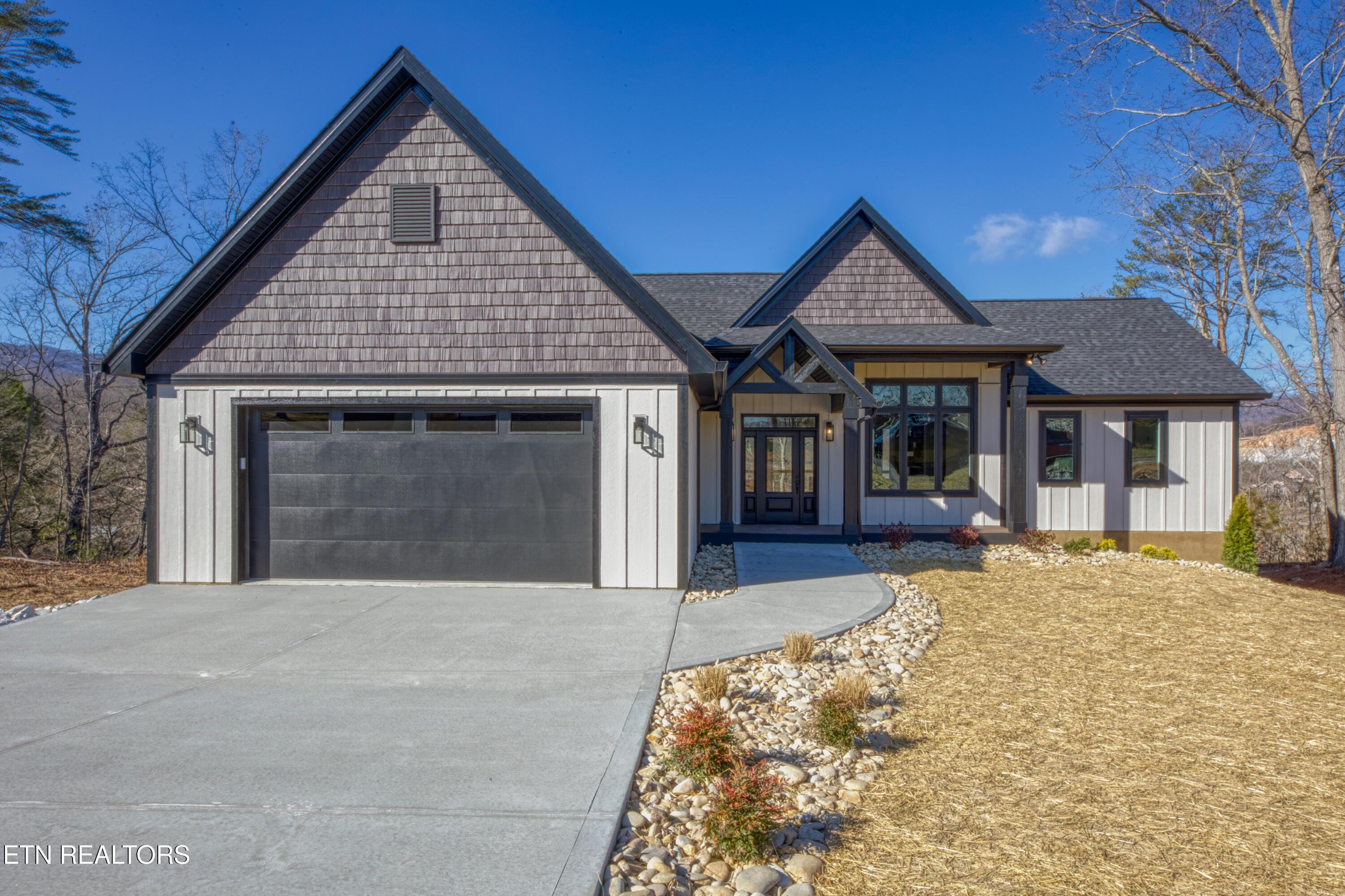 300 Bluff Trace Drive, Jacksboro, TN - Norris Lake Real Estate - Image# 1