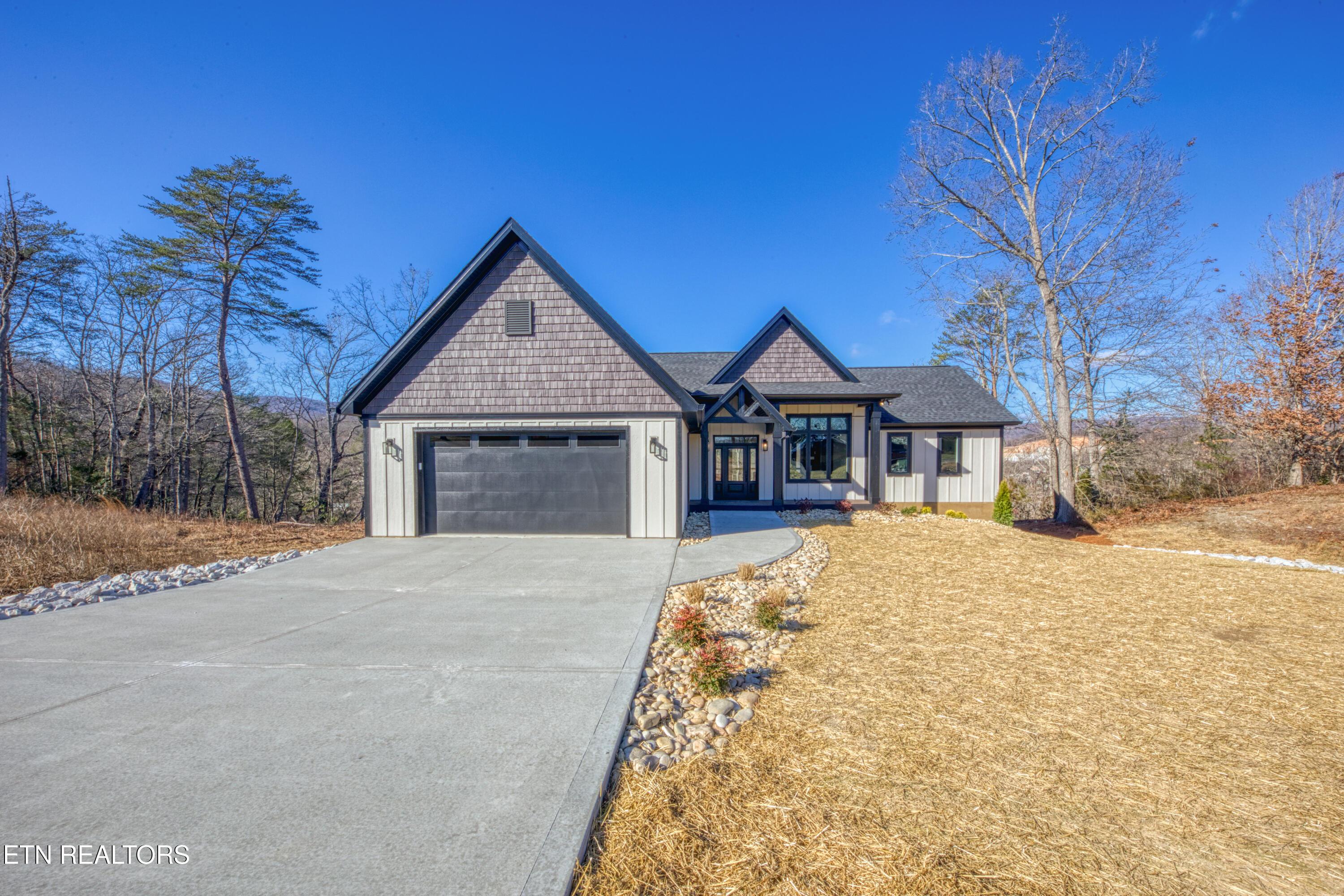 300 Bluff Trace Drive, Jacksboro, TN - Norris Lake Real Estate - Image# 3