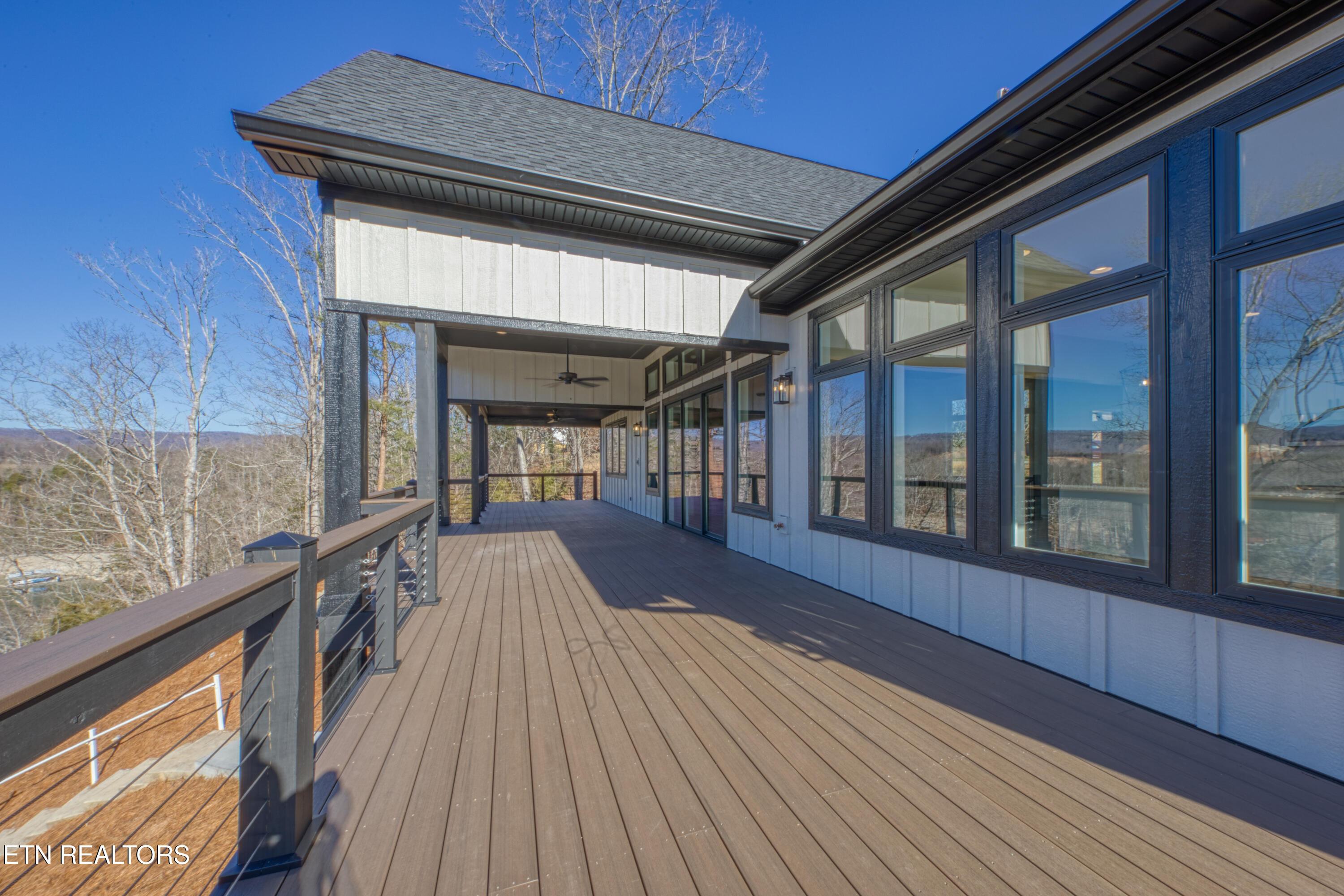 300 Bluff Trace Drive, Jacksboro, TN - Norris Lake Real Estate - Image# 28