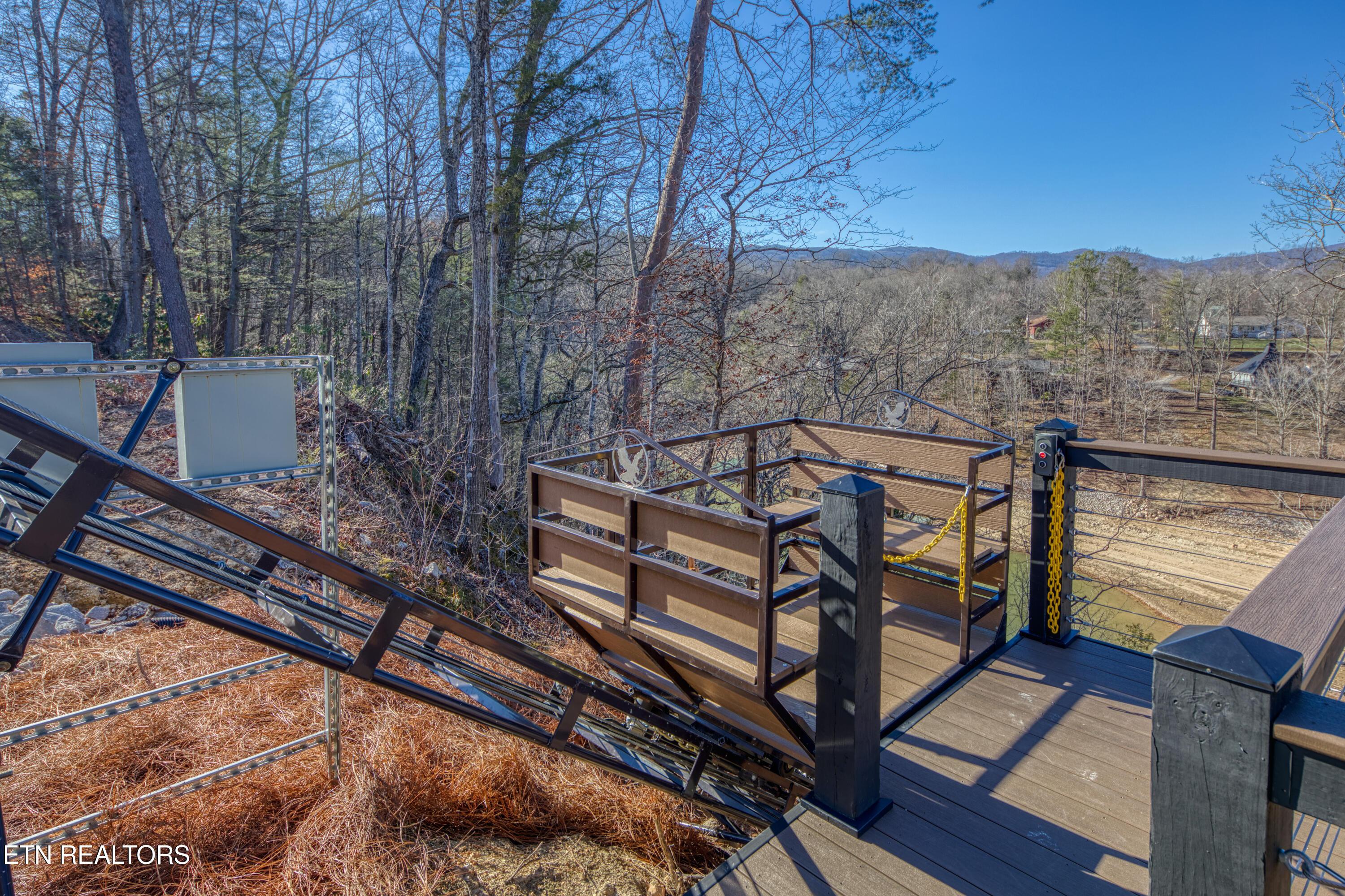 300 Bluff Trace Drive, Jacksboro, TN - Norris Lake Real Estate - Image# 35