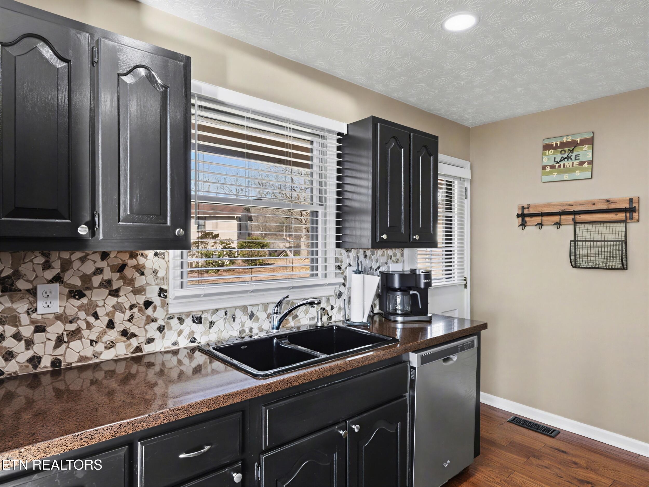 129 Bucks and Doe Lane, Lafollette, TN - Norris Lake Real Estate - Image# 9