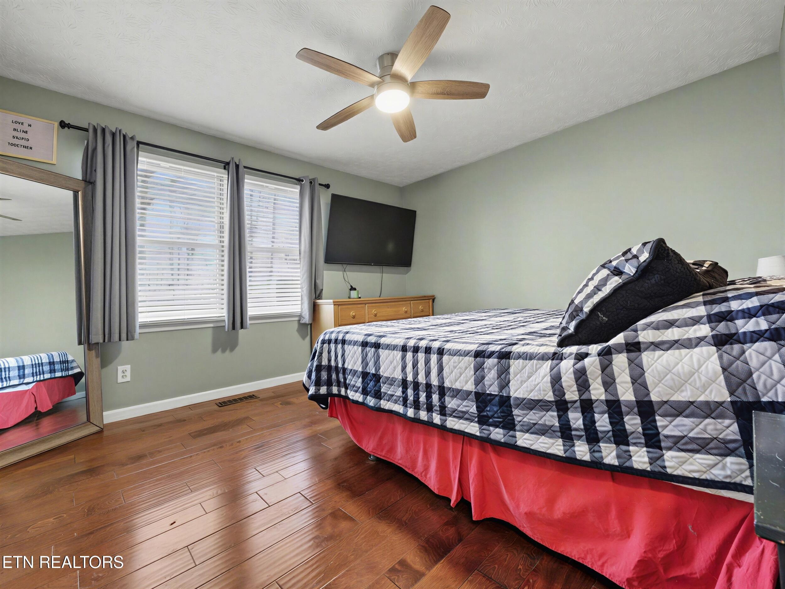 129 Bucks and Doe Lane, Lafollette, TN - Norris Lake Real Estate - Image# 16