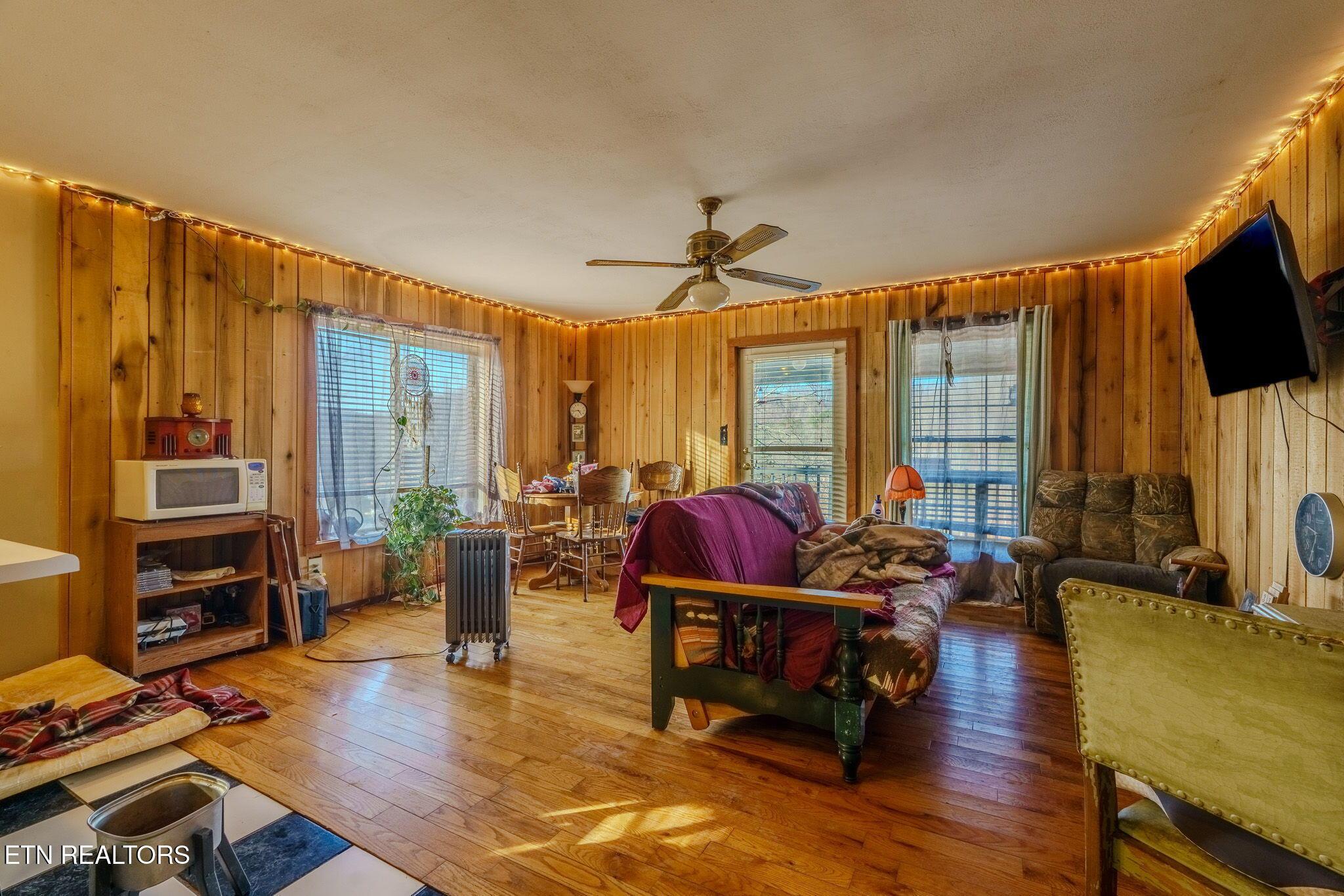 210 Last Lz Lane, Speedwell, TN - Norris Lake Real Estate - Image# 4