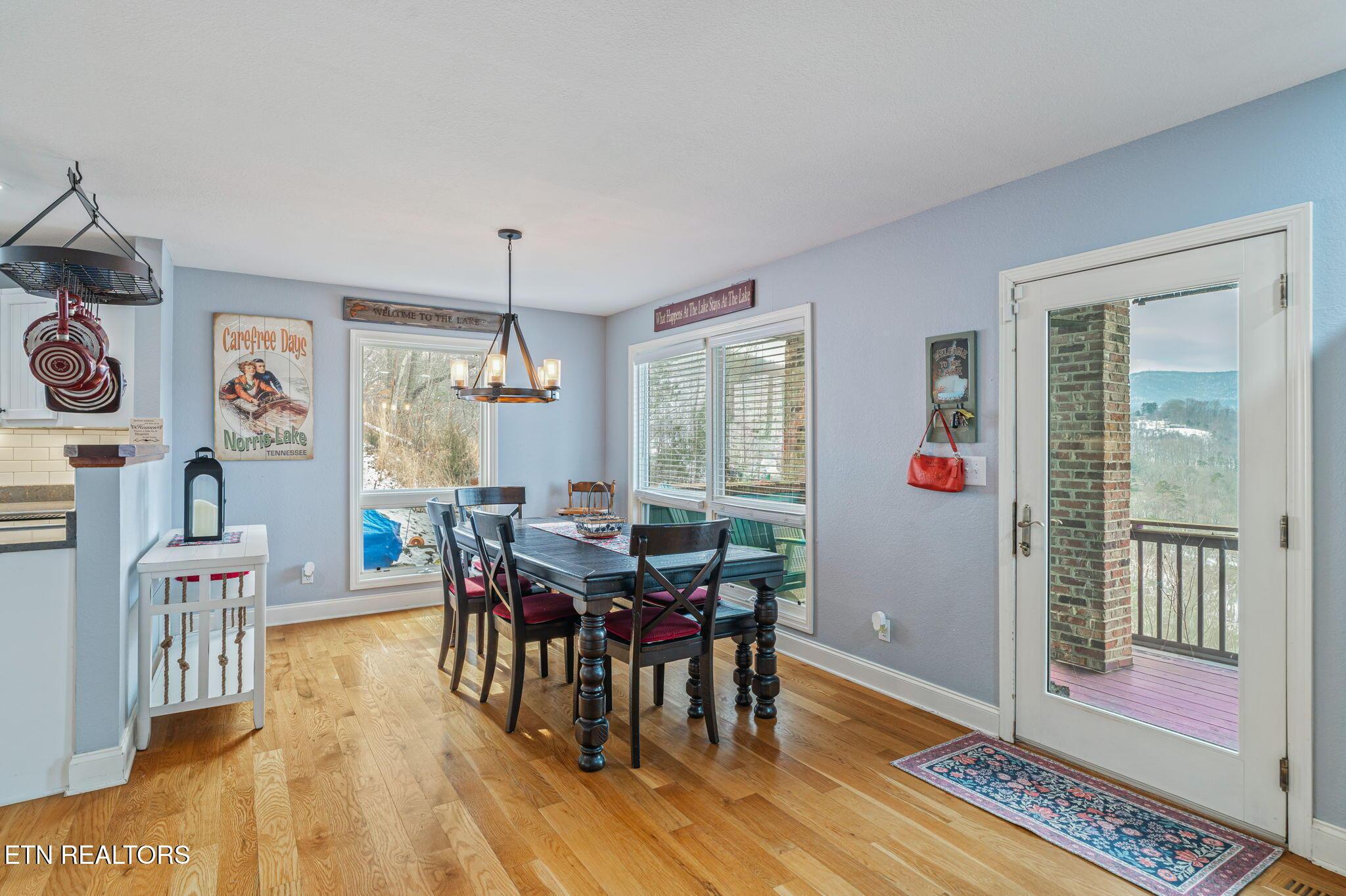 1368 N Shorewood Lane, Caryville, TN - Norris Lake Real Estate - Image# 8