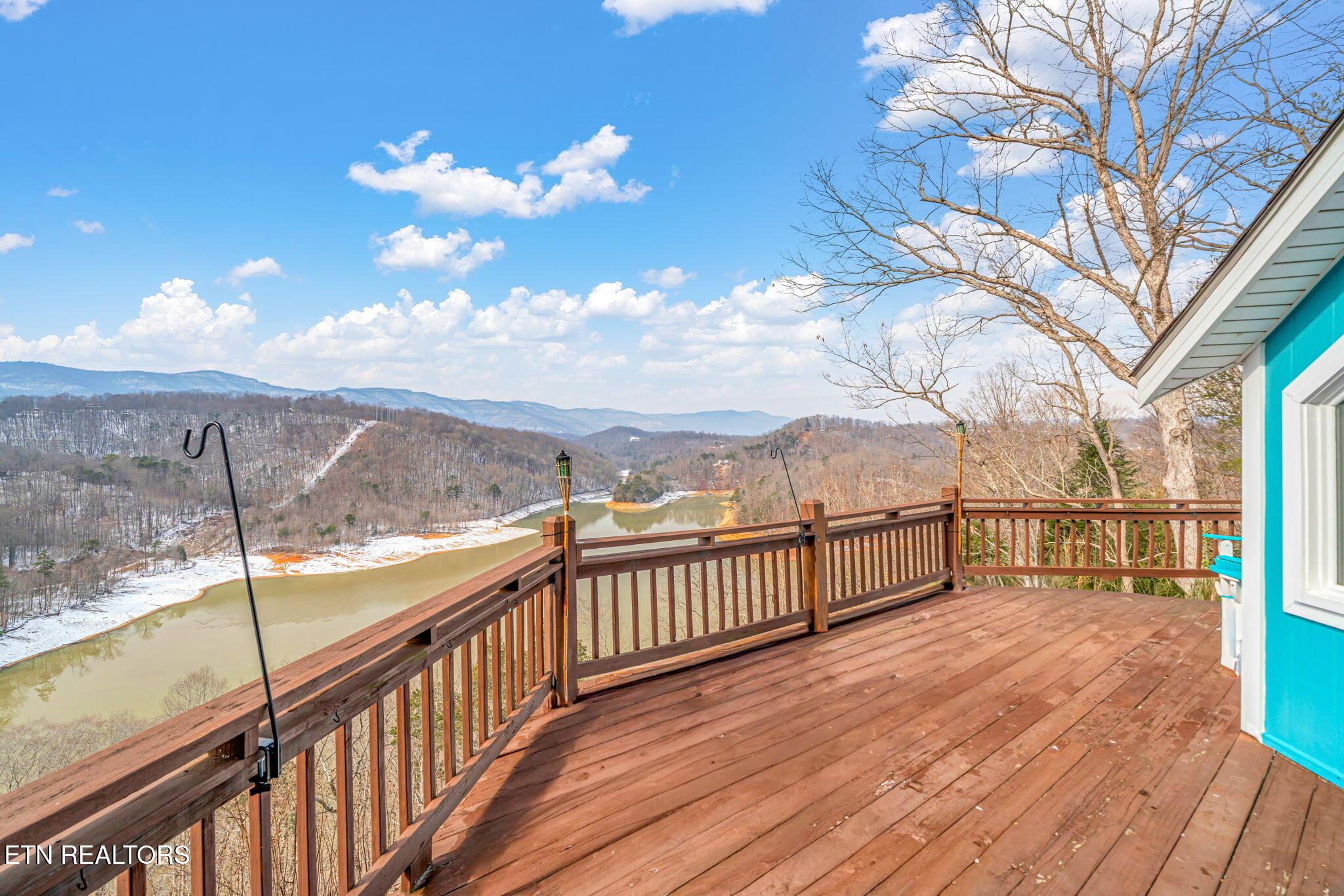 1368 N Shorewood Lane, Caryville, TN - Norris Lake Real Estate - Image# 42