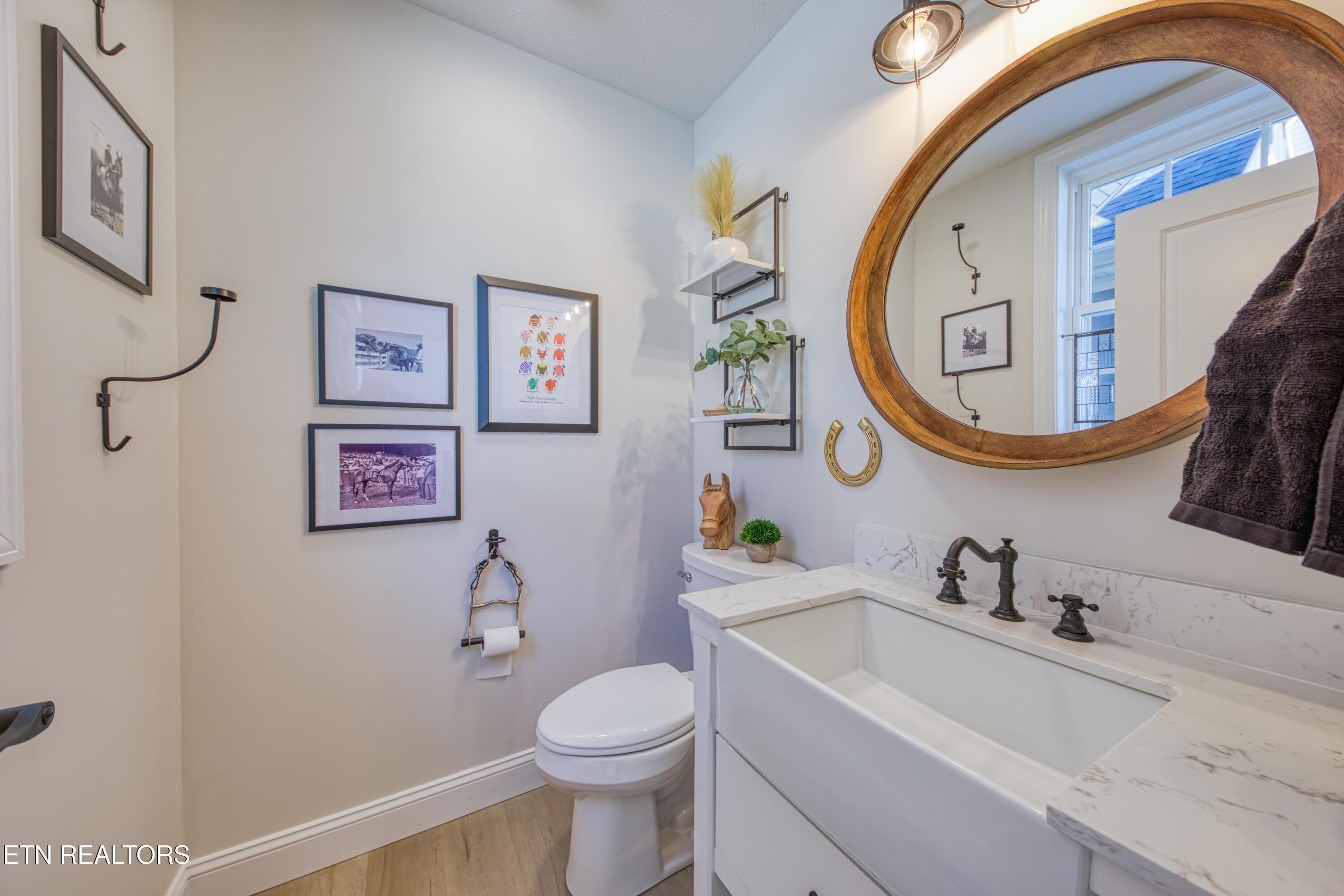 1394 Lakeside Drive, Jacksboro, TN - Norris Lake Real Estate - Image# 19