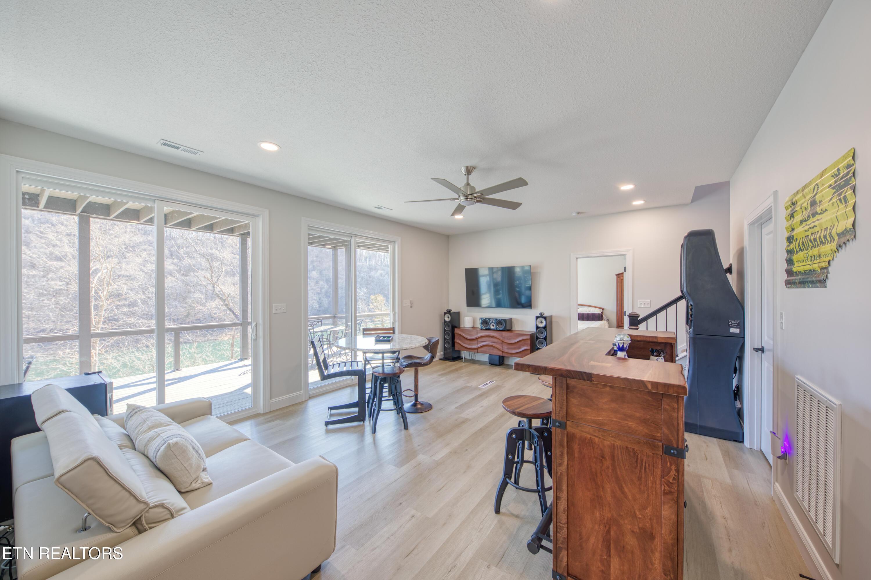 1394 Lakeside Drive, Jacksboro, TN - Norris Lake Real Estate - Image# 24