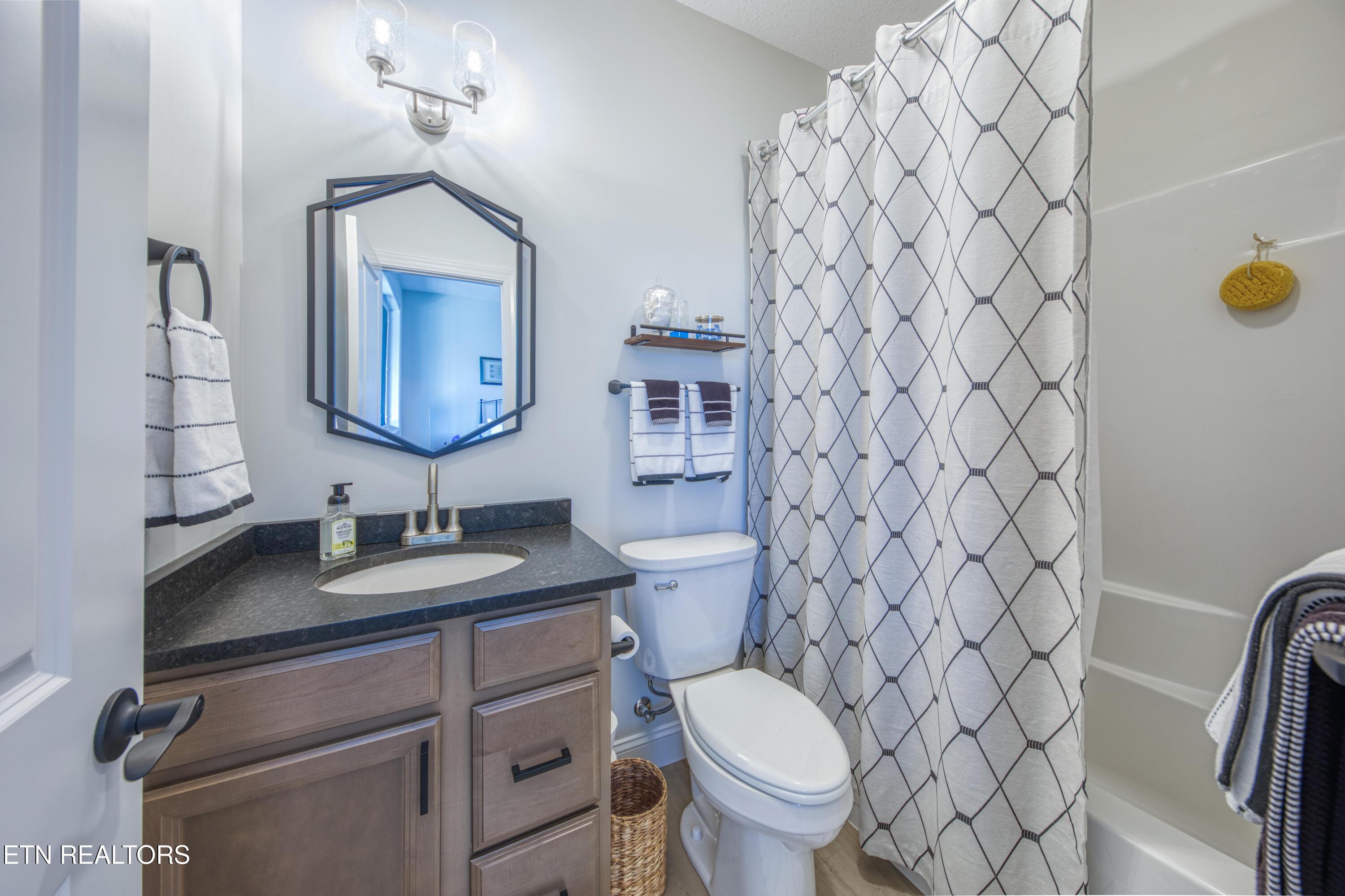 1394 Lakeside Drive, Jacksboro, TN - Norris Lake Real Estate - Image# 29