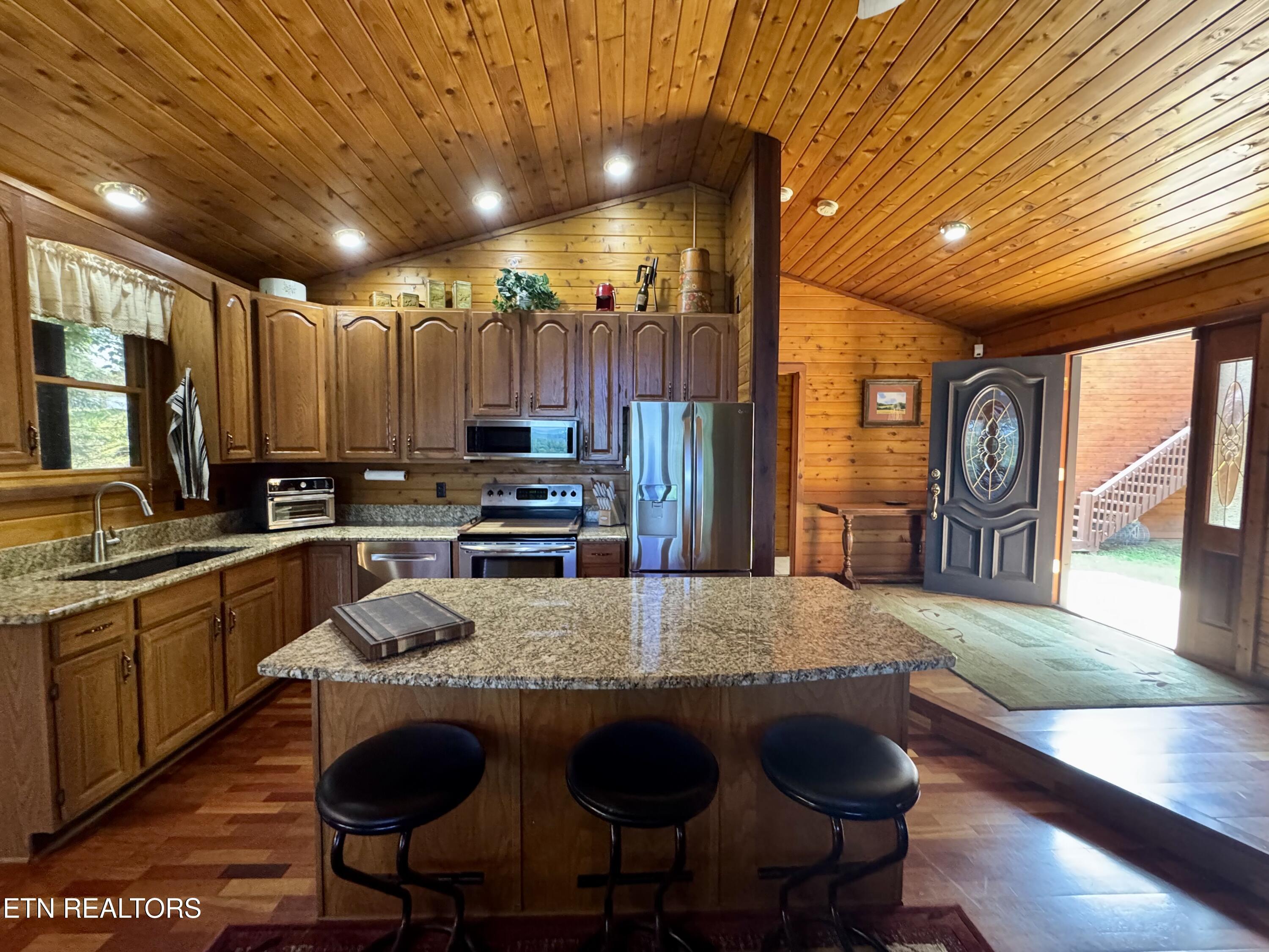 1186 Deerfield Way, Lafollette, TN - Norris Lake Real Estate - Image# 20