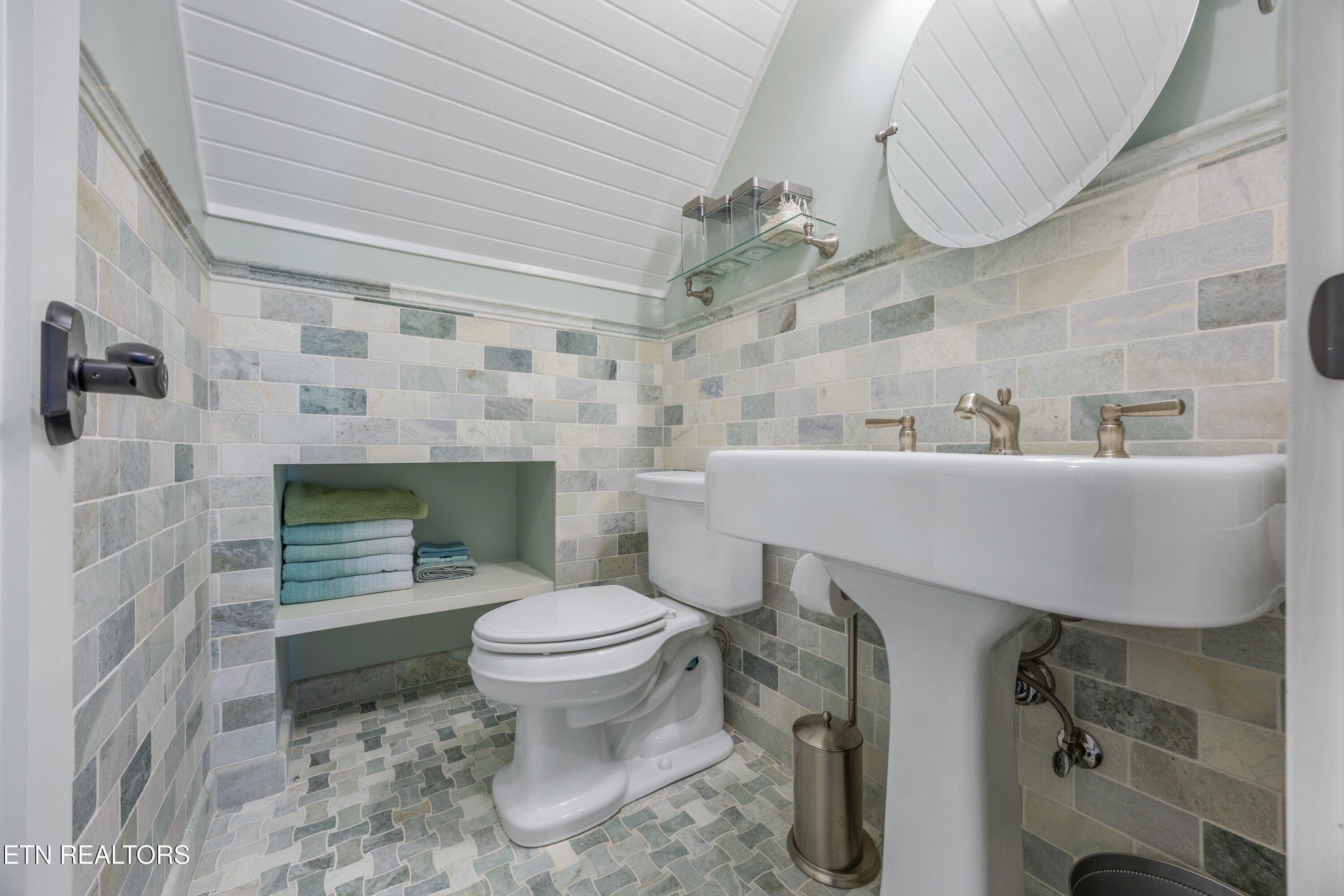 169 Helms Ferry Rd, Sharps Chapel, TN - Norris Lake Real Estate - Image# 33