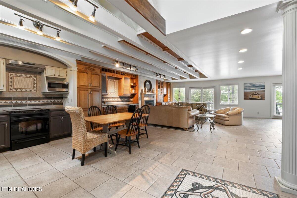 700 Shanghai Landing Lane, Lafollette, TN - Norris Lake Real Estate - Image# 8